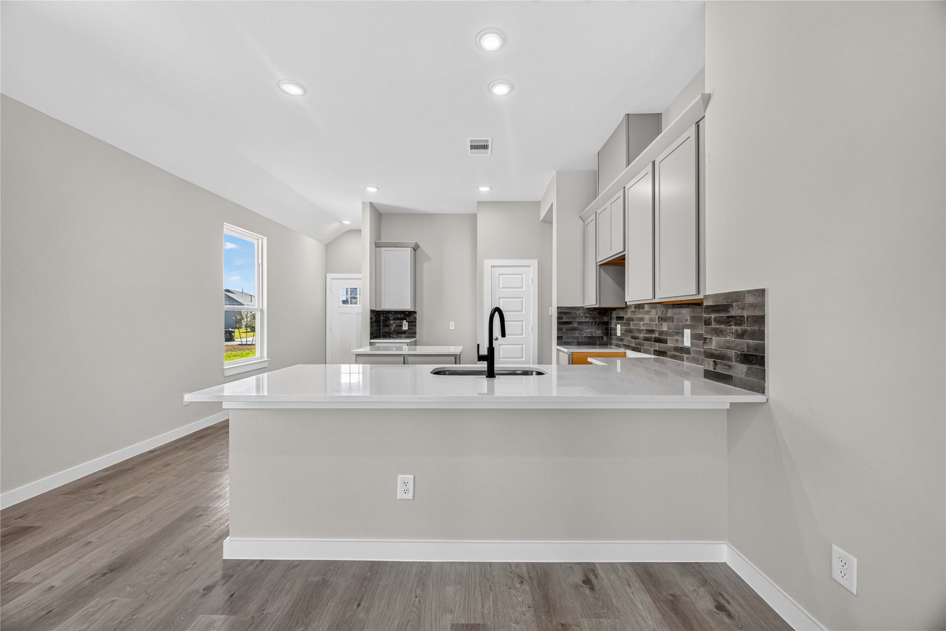 16836 Needlepoint Drive, Conroe, TX 77302