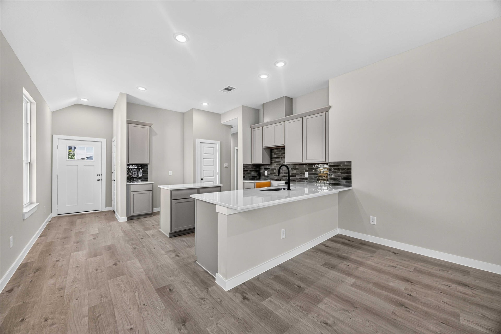 16836 Needlepoint Drive, Conroe, TX 77302