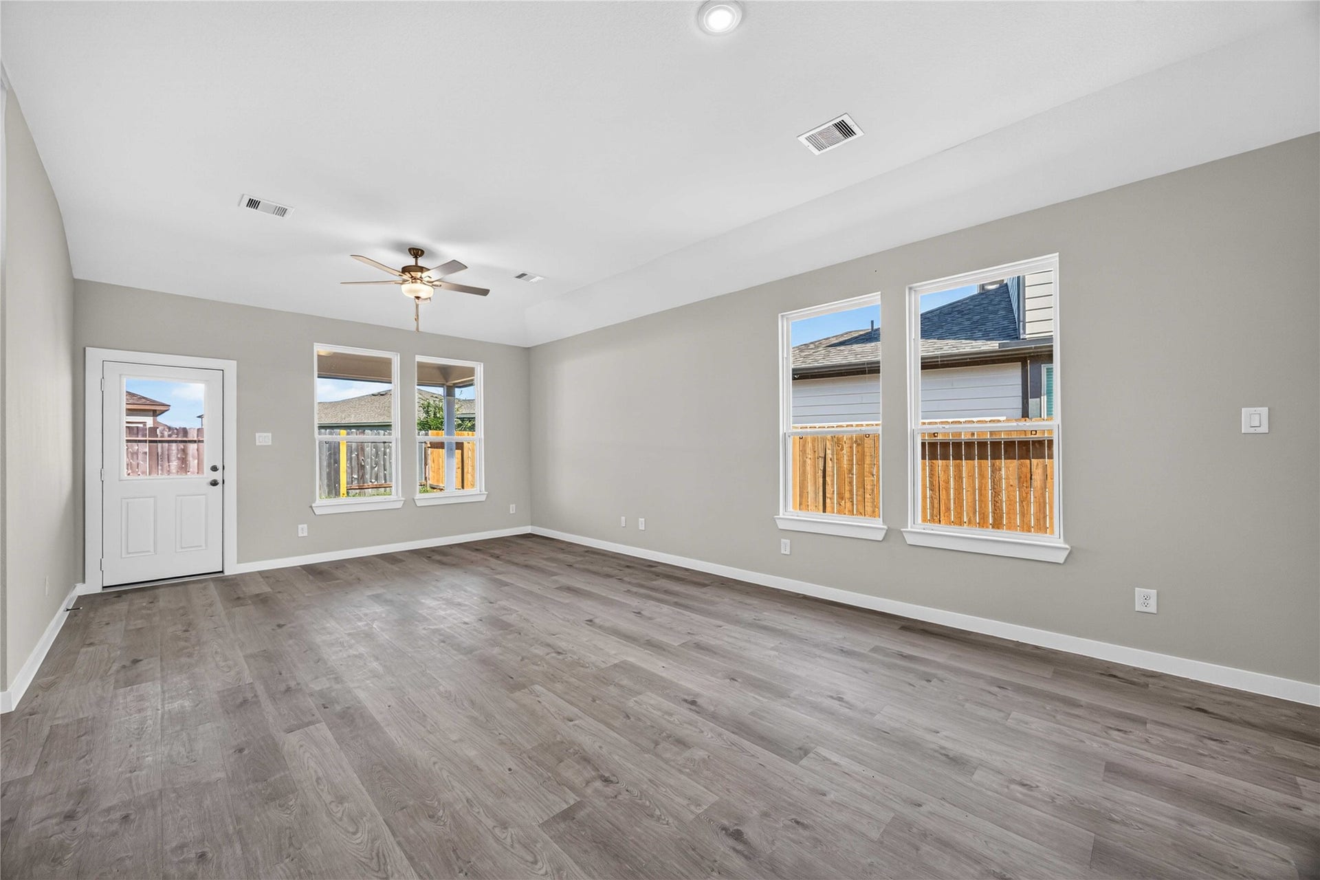 16836 Needlepoint Drive, Conroe, TX 77302
