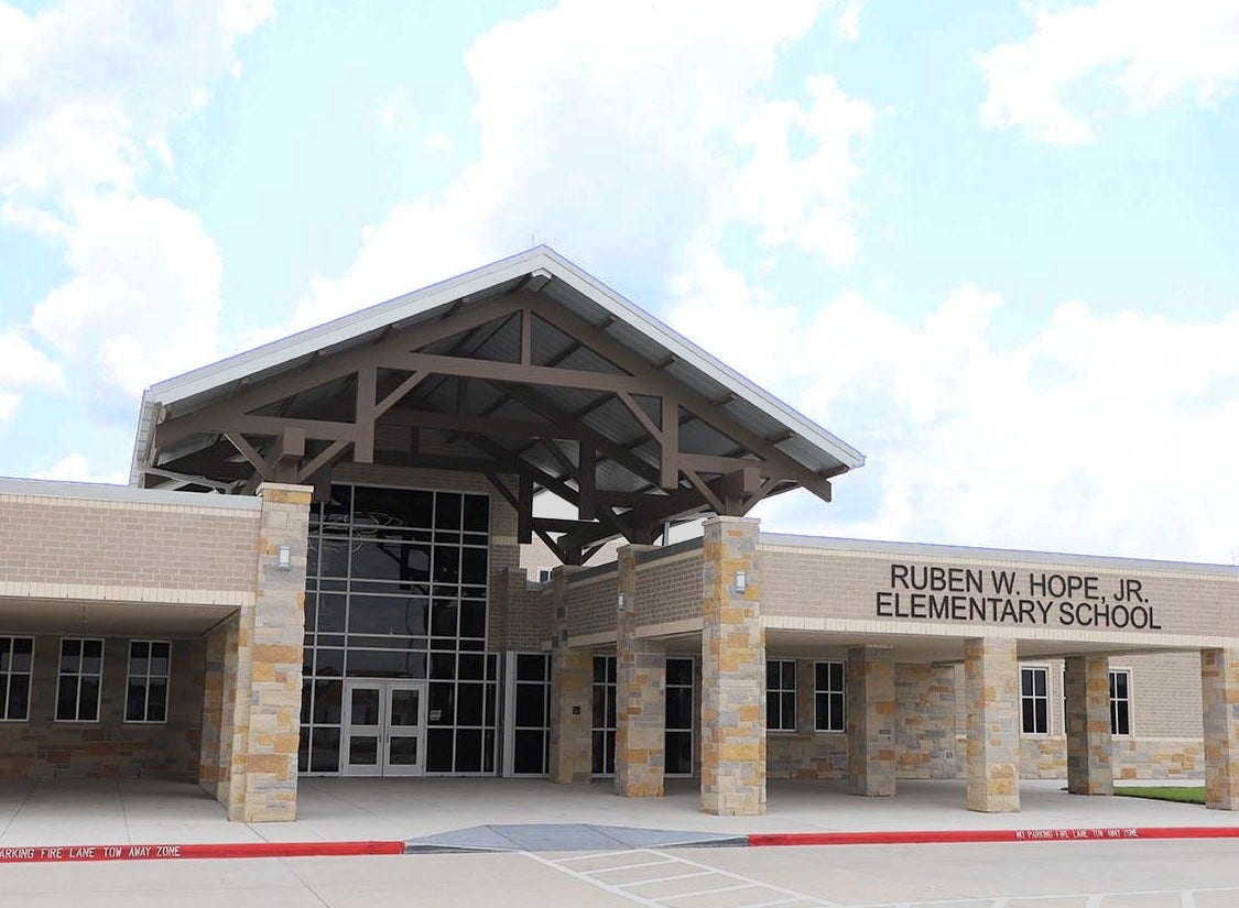 Families benefit from an onsite Conroe ISD elementary school.