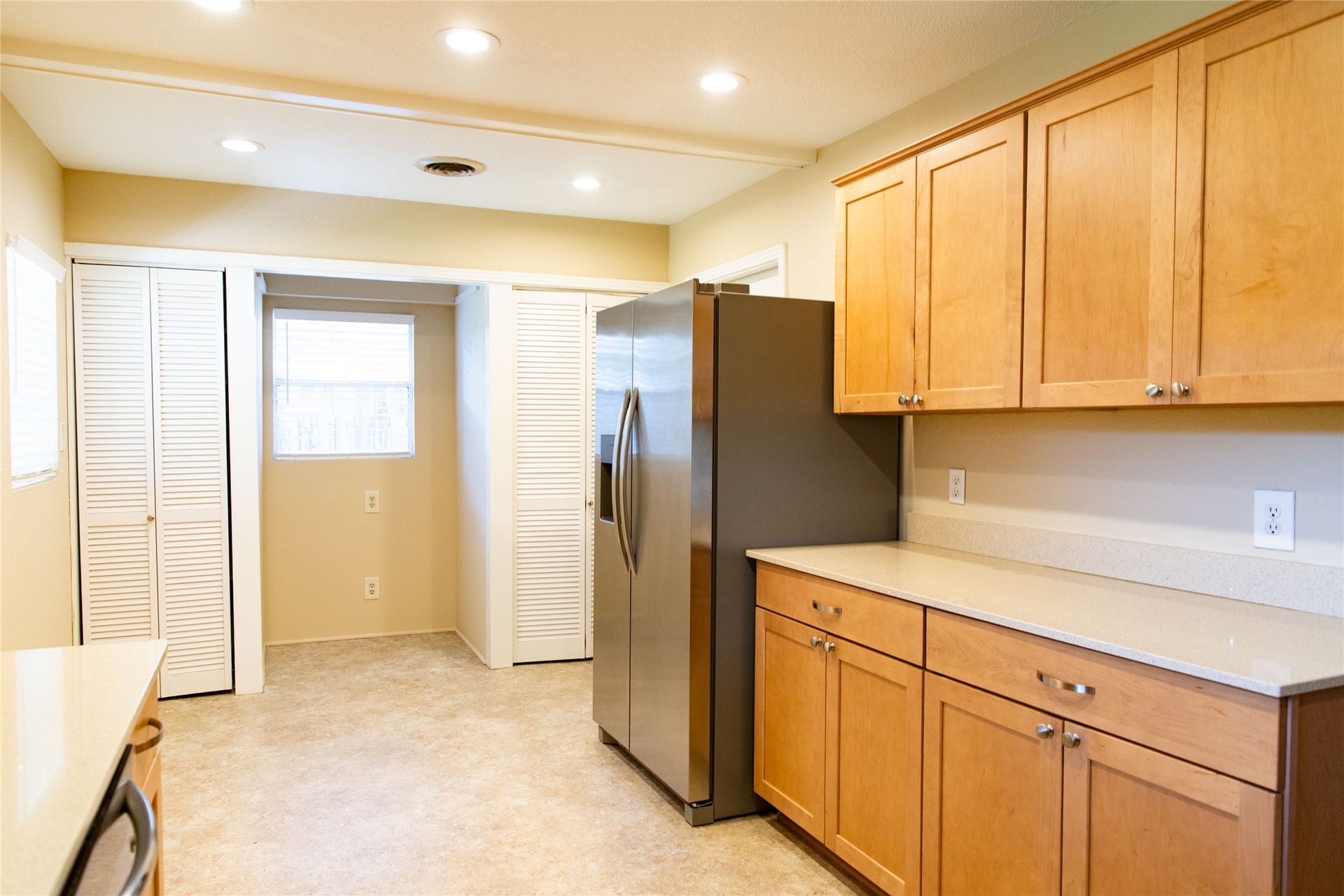 4013 Woodfin Street, Houston, TX 77025 4013 Woodfin Street, Houston, TX 77025
