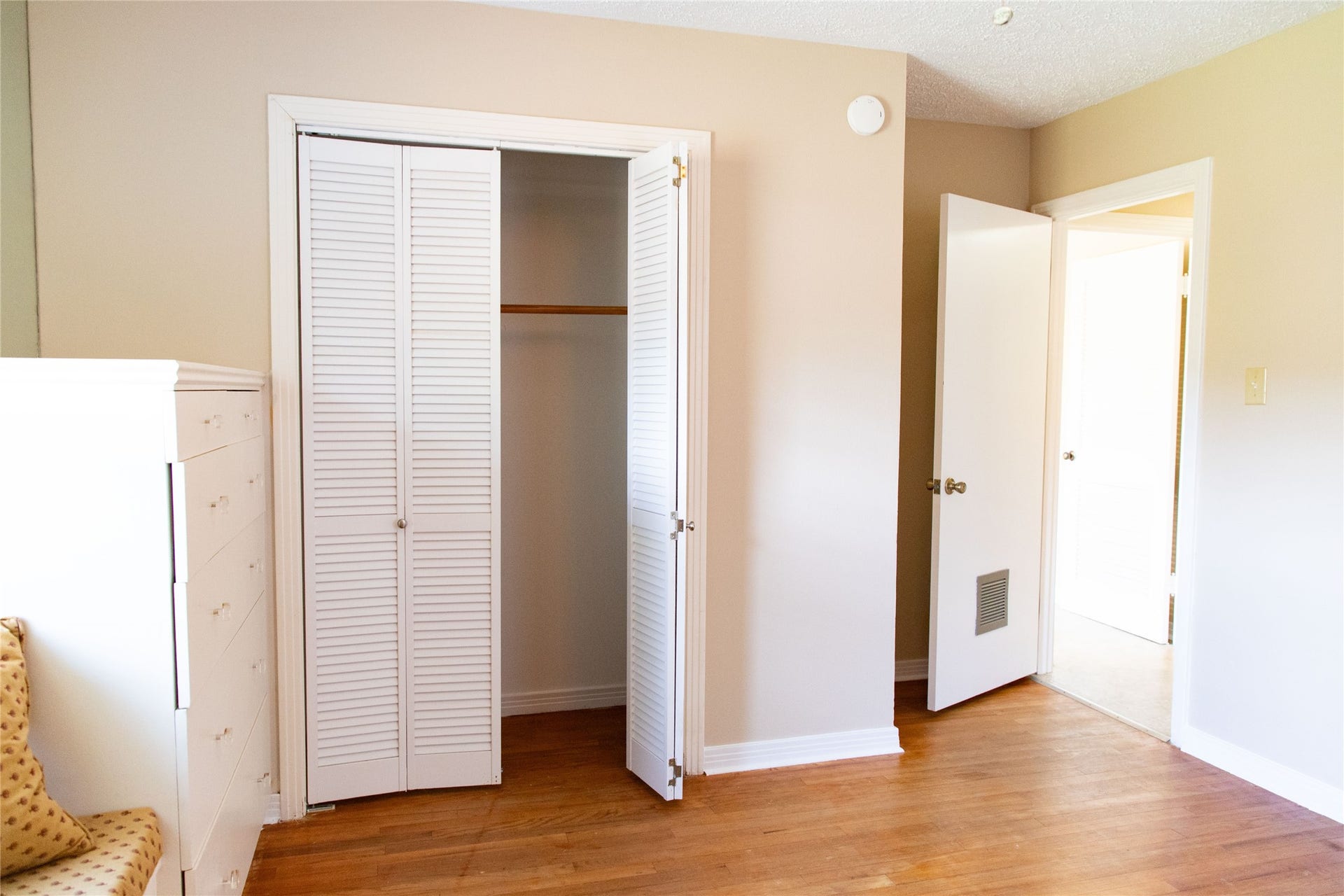 4013 Woodfin Street, Houston, TX 77025 4013 Woodfin Street, Houston, TX 77025