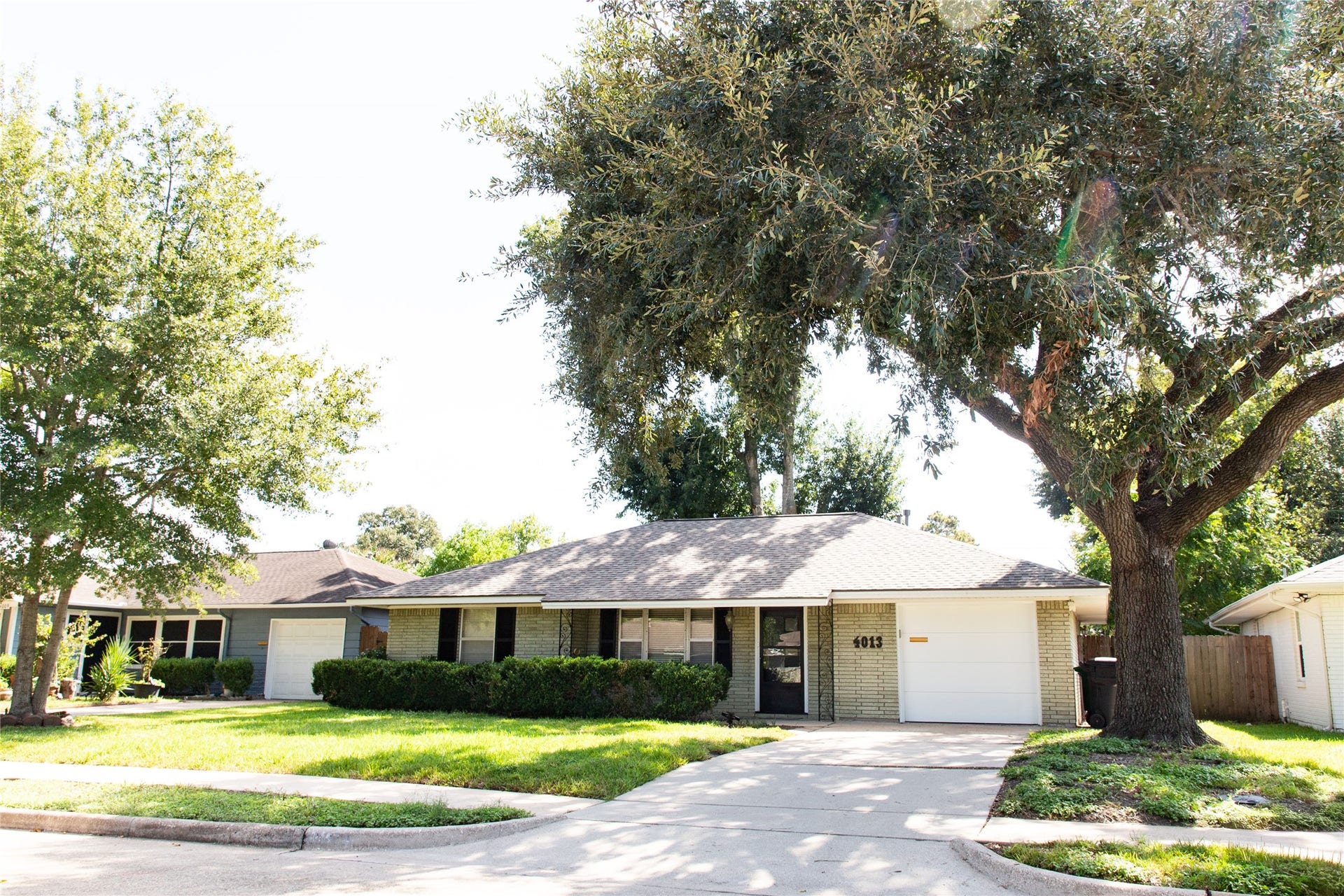 4013 Woodfin Street, Houston, TX 77025 4013 Woodfin Street, Houston, TX 77025