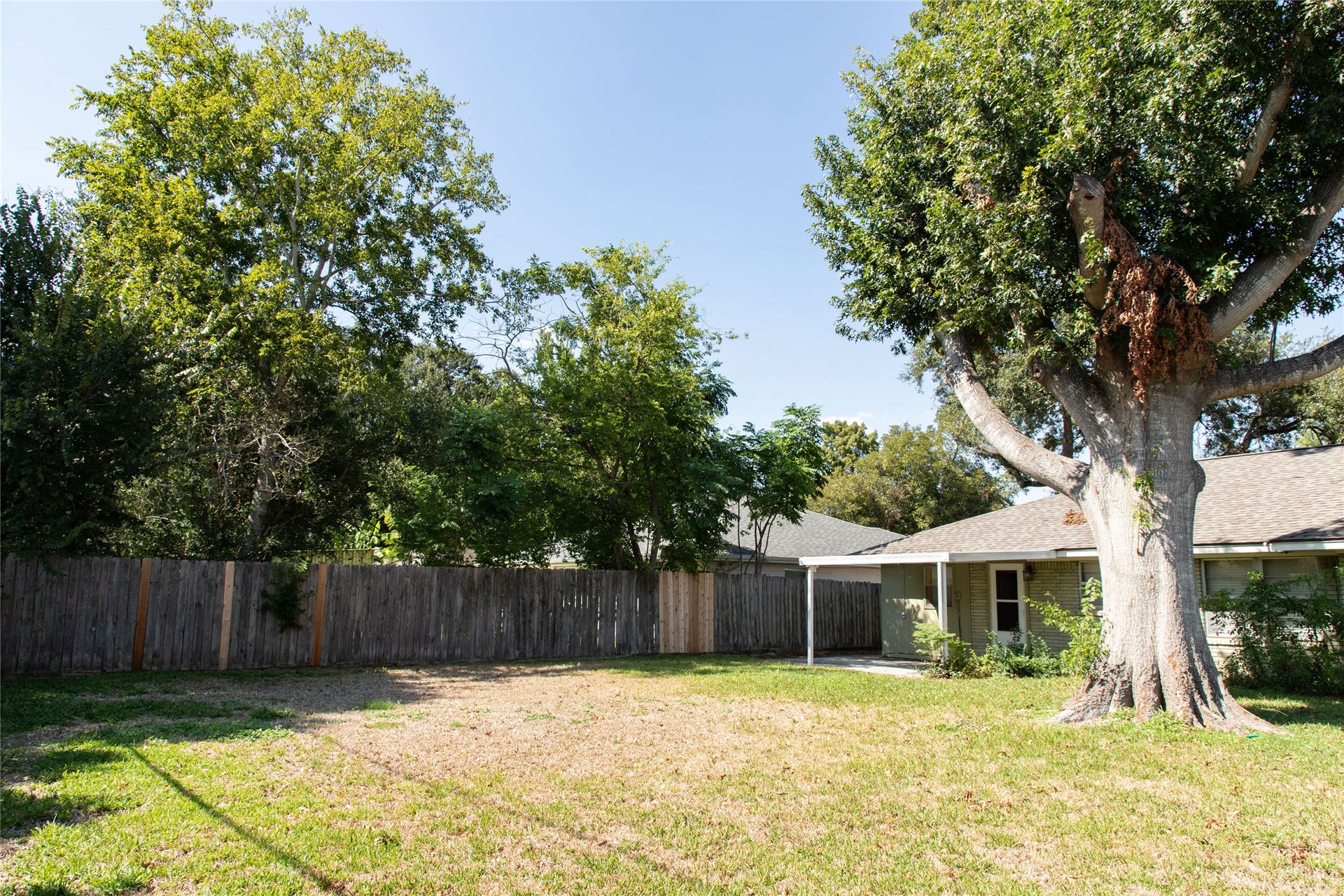 4013 Woodfin Street, Houston, TX 77025 4013 Woodfin Street, Houston, TX 77025