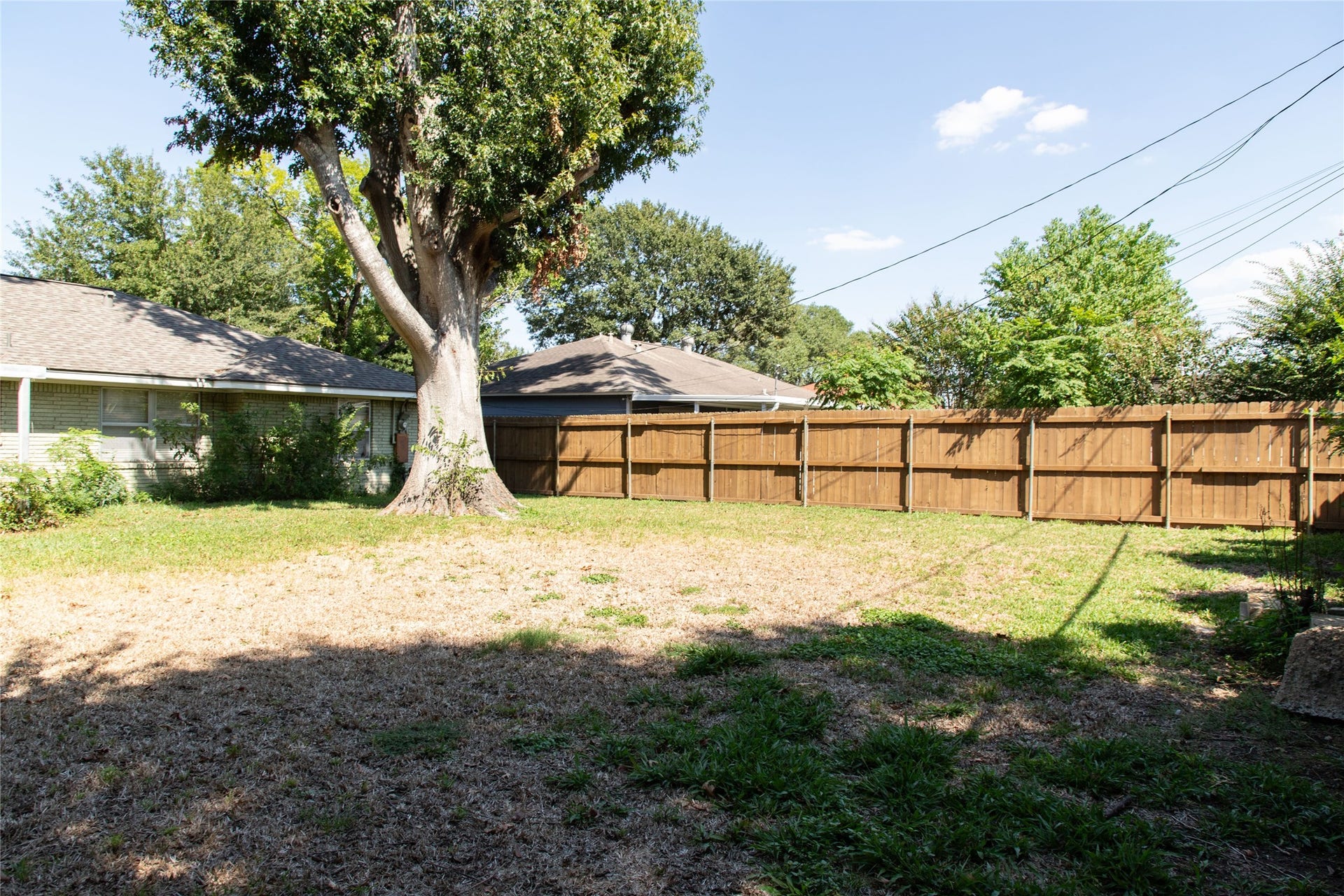 4013 Woodfin Street, Houston, TX 77025 4013 Woodfin Street, Houston, TX 77025