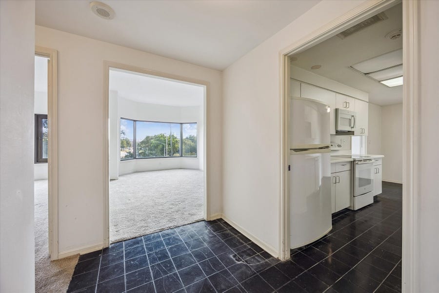 Property photo for 2001 Holcombe Boulevard, #303, Houston, TX
