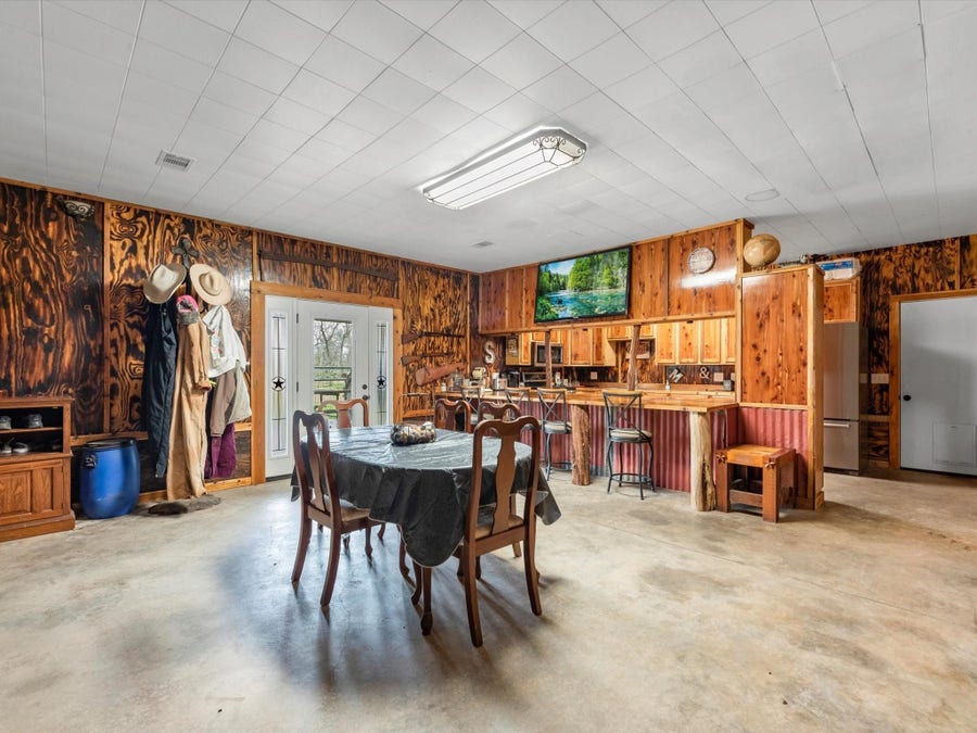Property photo for 5013 U Pond Drive, Angleton, TX