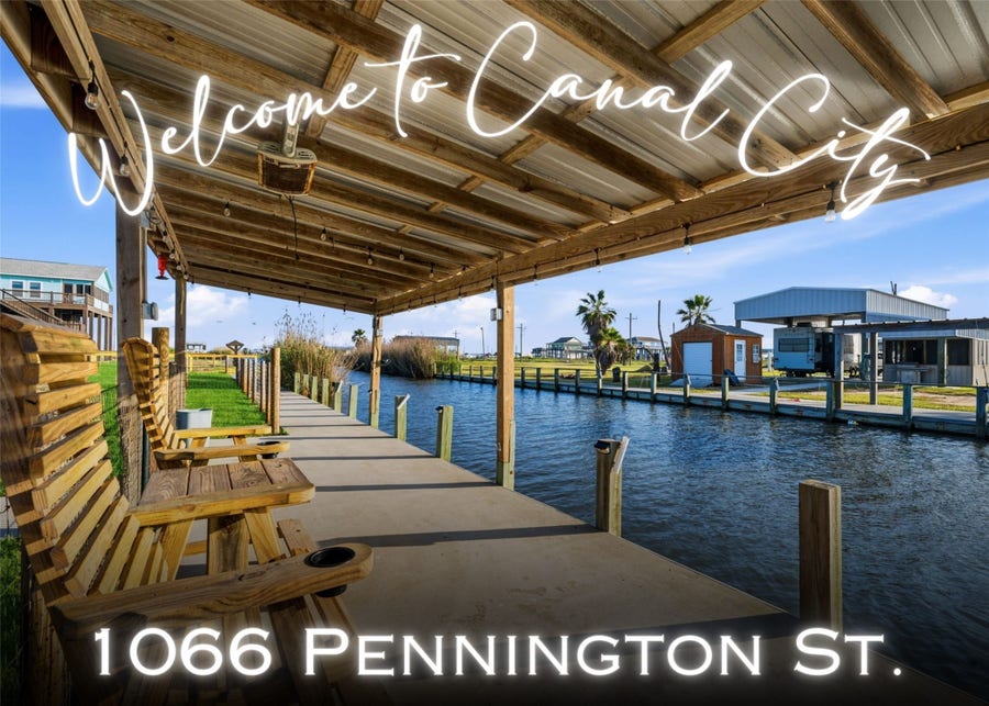 Property photo for 1066 Pennington Street, Gilchrist, TX