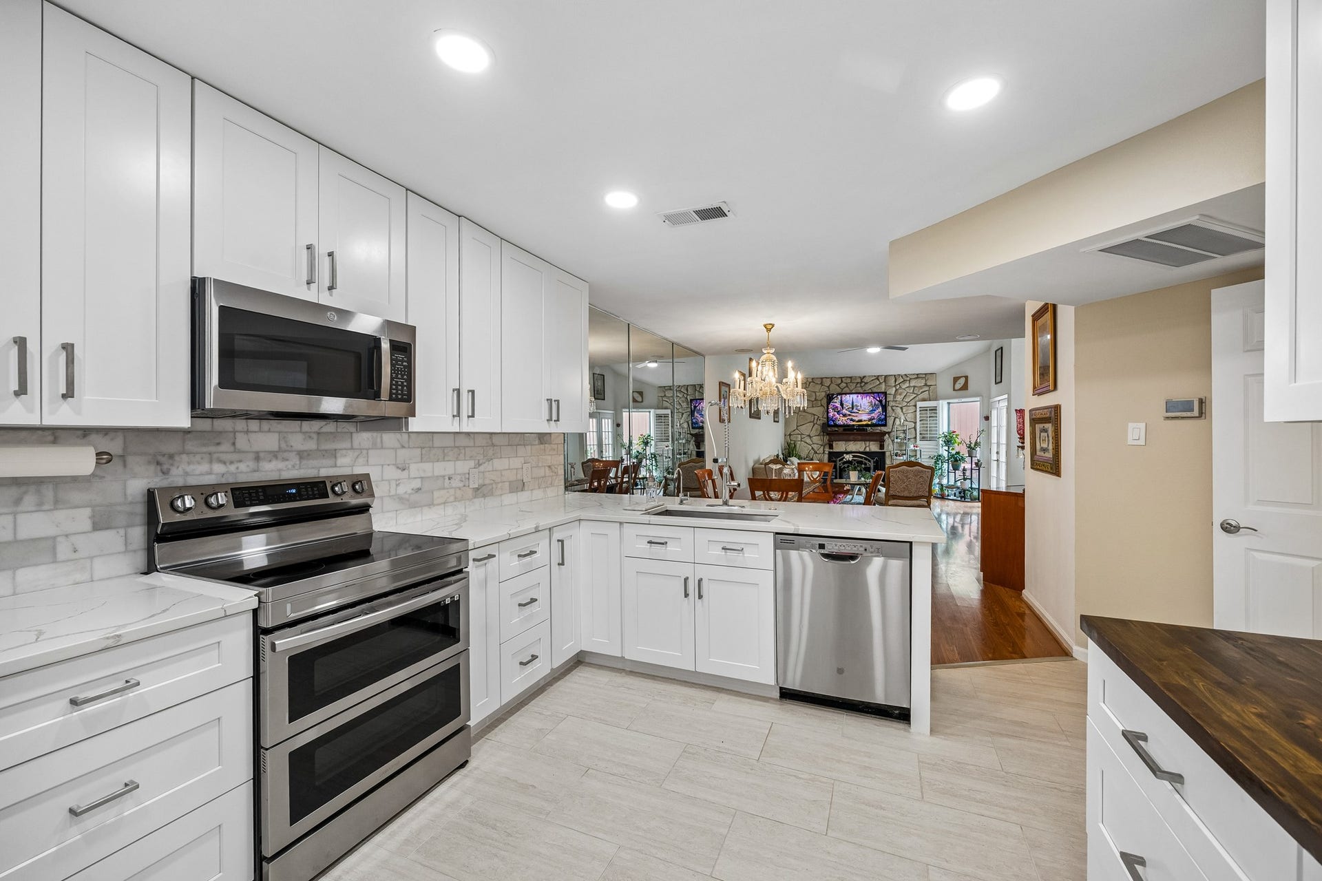 1829 Bering Drive, #15, Houston, TX 77057 1829 Bering Drive, #15, Houston, TX 77057