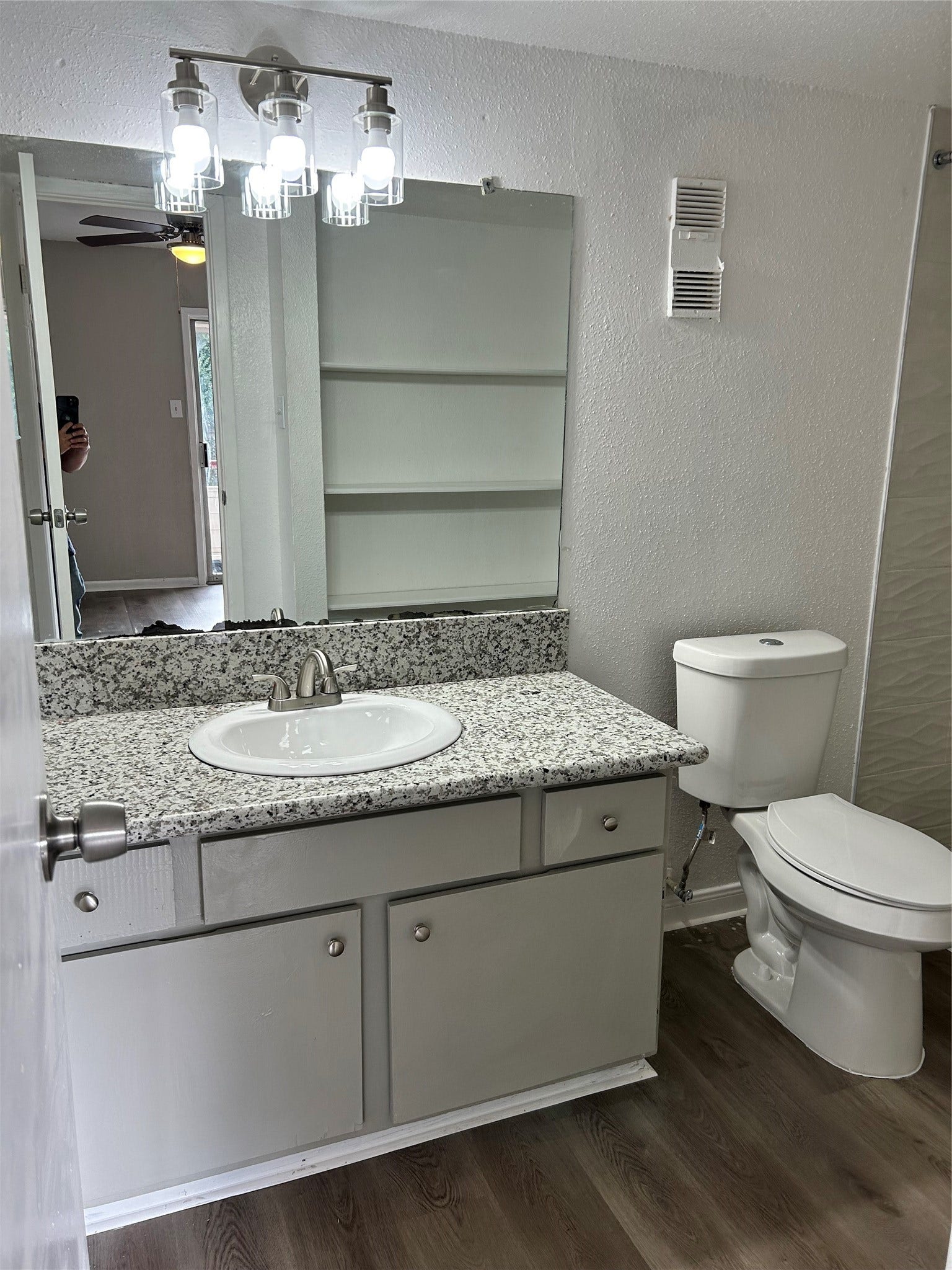 3901 Woodchase Drive, #24, Houston, TX 77042 3901 Woodchase Drive, #24, Houston, TX 77042