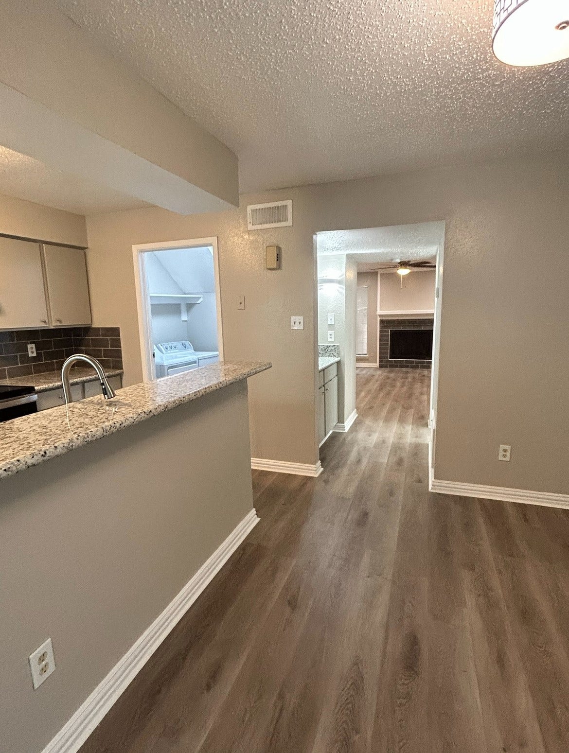 3901 Woodchase Drive, #24, Houston, TX 77042 3901 Woodchase Drive, #24, Houston, TX 77042