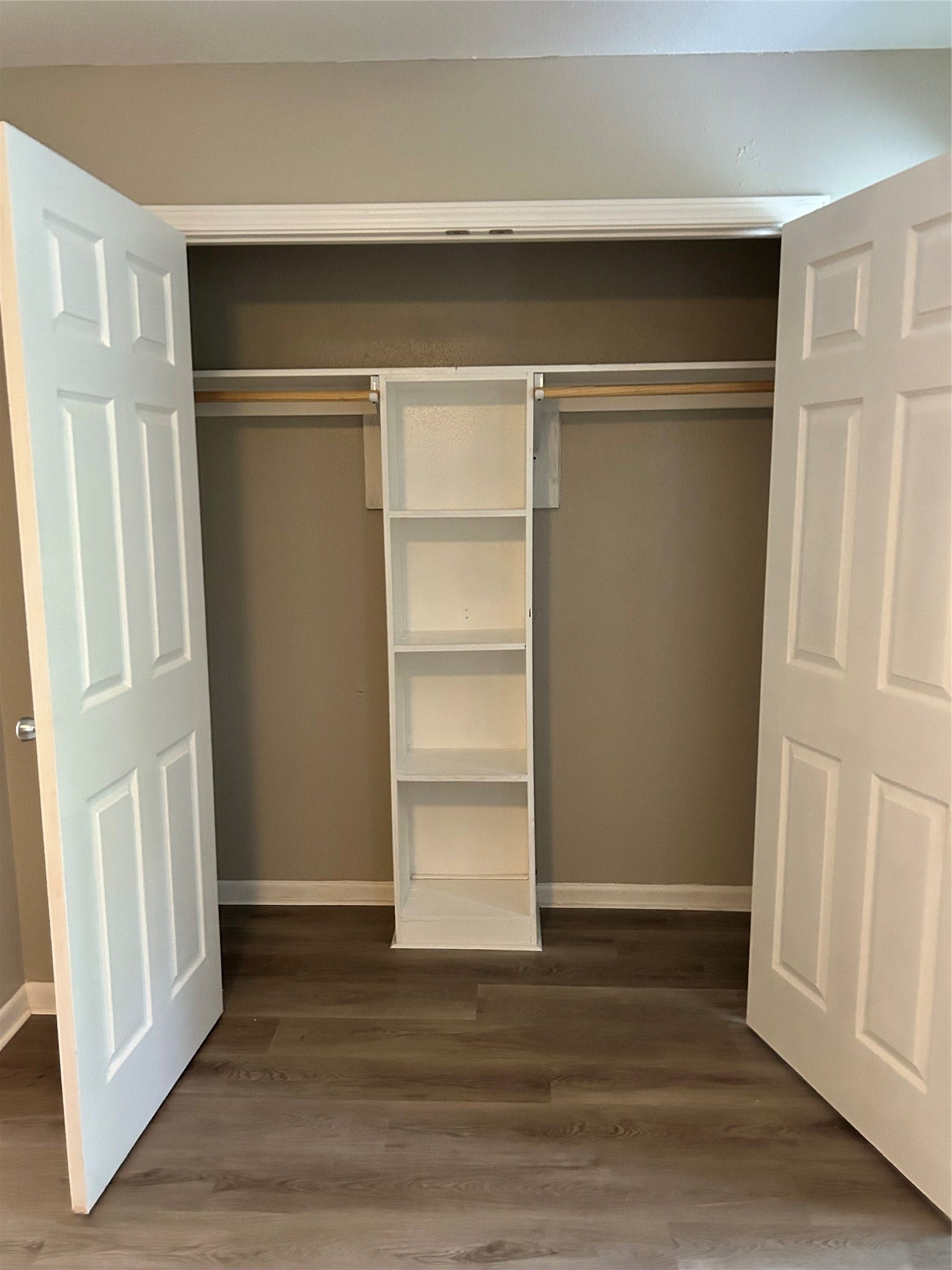 3901 Woodchase Drive, #24, Houston, TX 77042 3901 Woodchase Drive, #24, Houston, TX 77042
