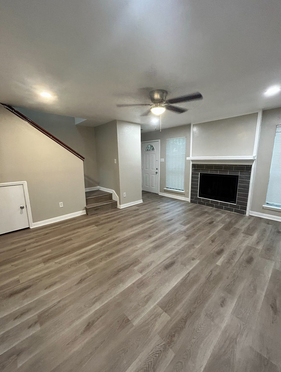 3901 Woodchase Drive, #24, Houston, TX 77042 3901 Woodchase Drive, #24, Houston, TX 77042