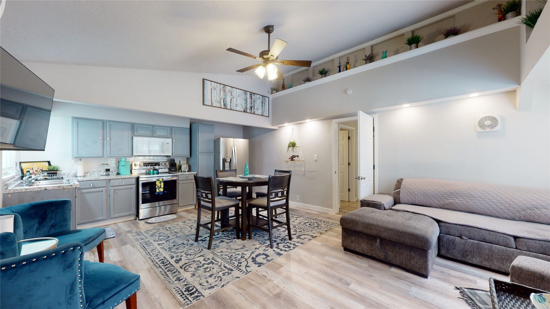 4507 W Bayshore Drive, Bacliff, TX 77518 4507 W Bayshore Drive, Bacliff, TX 77518
