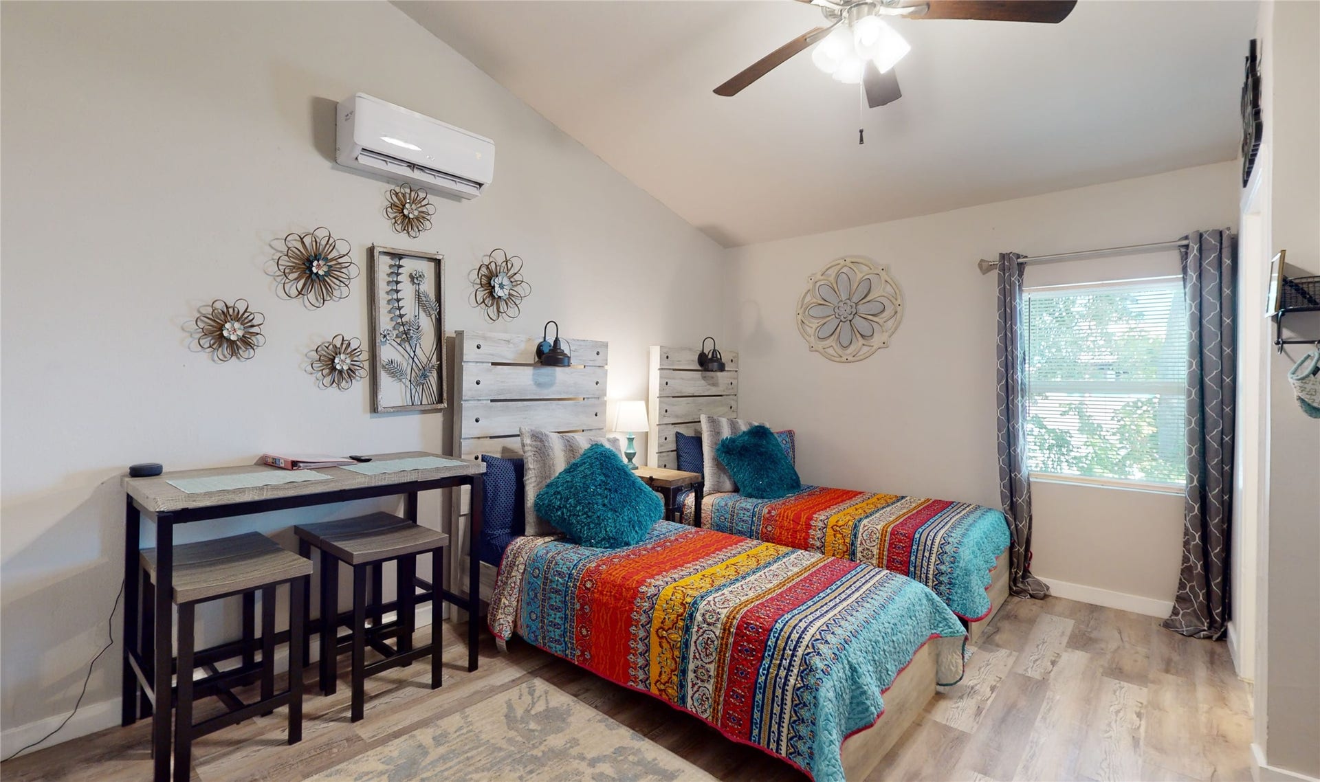 4507 W Bayshore Drive, Bacliff, TX 77518 4507 W Bayshore Drive, Bacliff, TX 77518