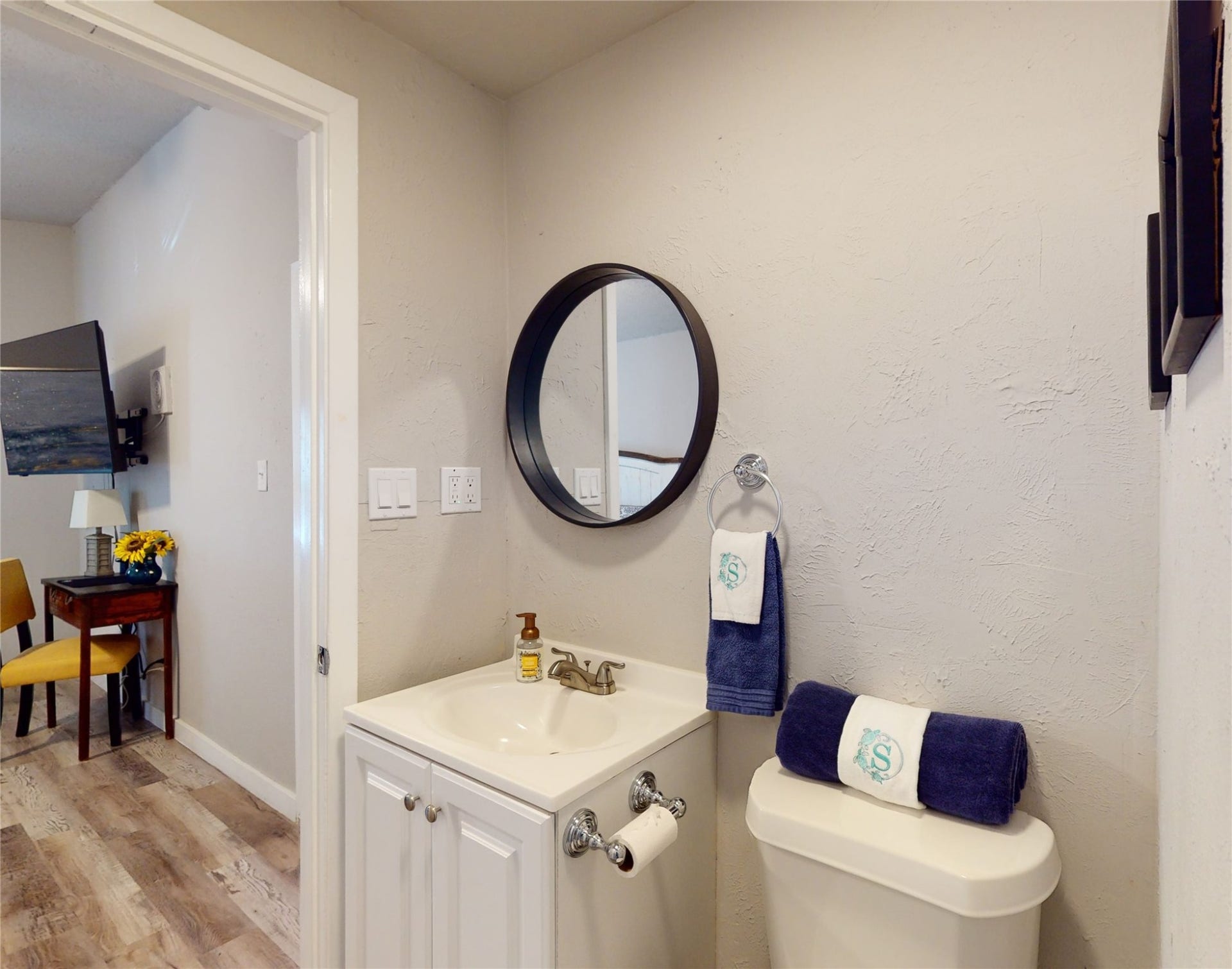 4507 W Bayshore Drive, Bacliff, TX 77518 4507 W Bayshore Drive, Bacliff, TX 77518