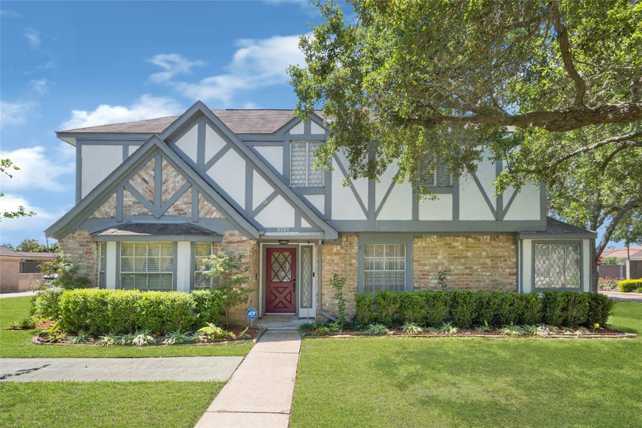 Property photo for 3227 Ashmont Lane, Missouri City, TX