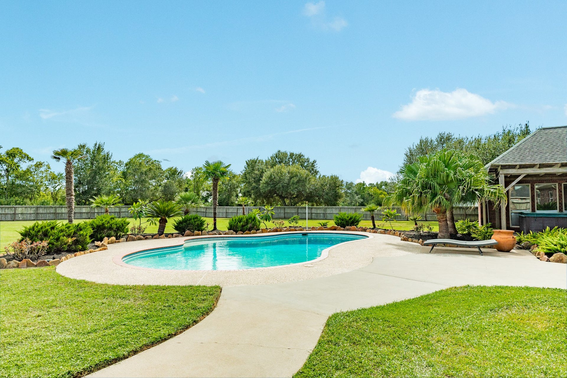 16337 County Road 171, Danbury, TX 77534 Enjoy your own private backyard retreat featuring a sparking saltwater pool, with the pool pump and saltwater generator replaced within the last 3 years.