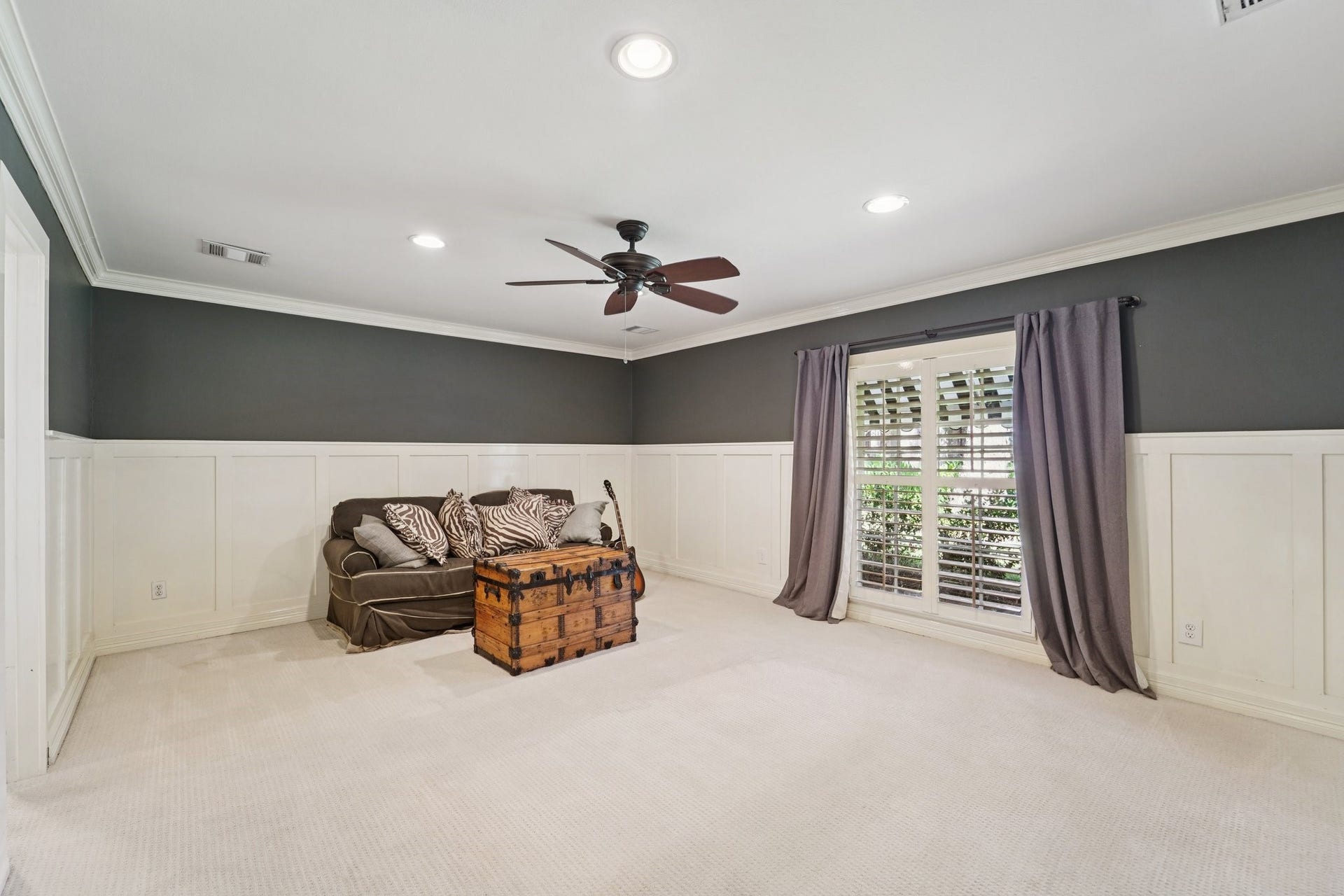 11403 Holidan Way, Hedwig Village, TX 77024