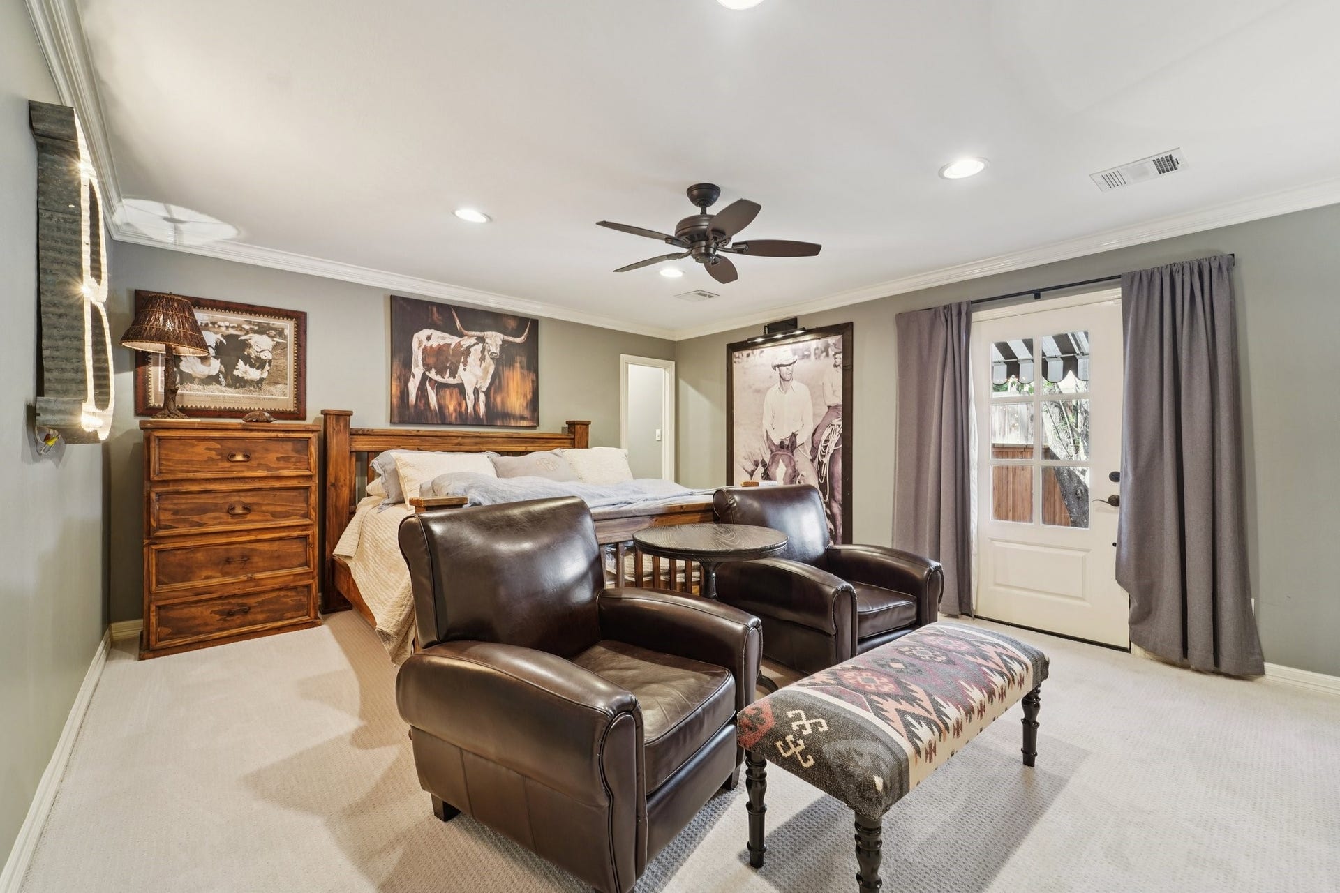 11403 Holidan Way, Hedwig Village, TX 77024