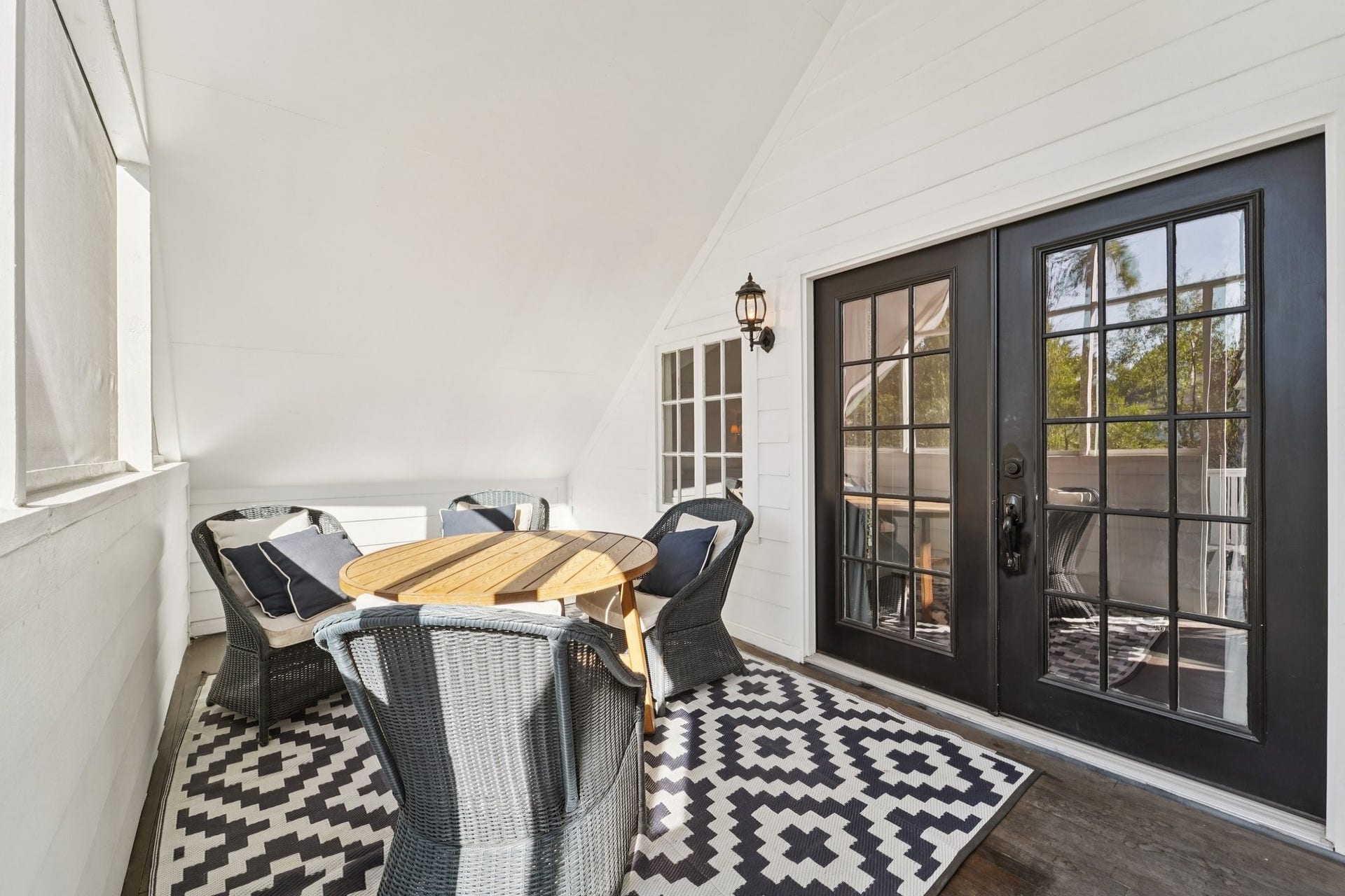 11403 Holidan Way, Hedwig Village, TX 77024