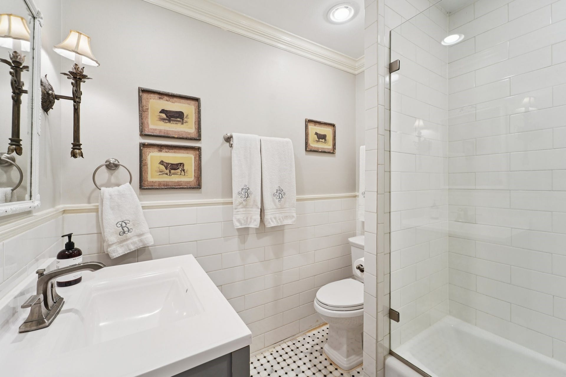 11403 Holidan Way, Hedwig Village, TX 77024