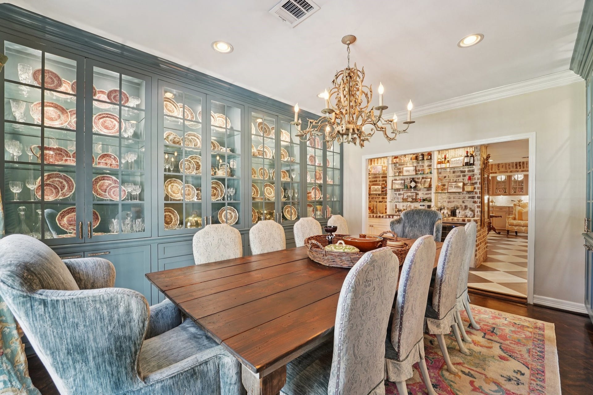 11403 Holidan Way, Hedwig Village, TX 77024