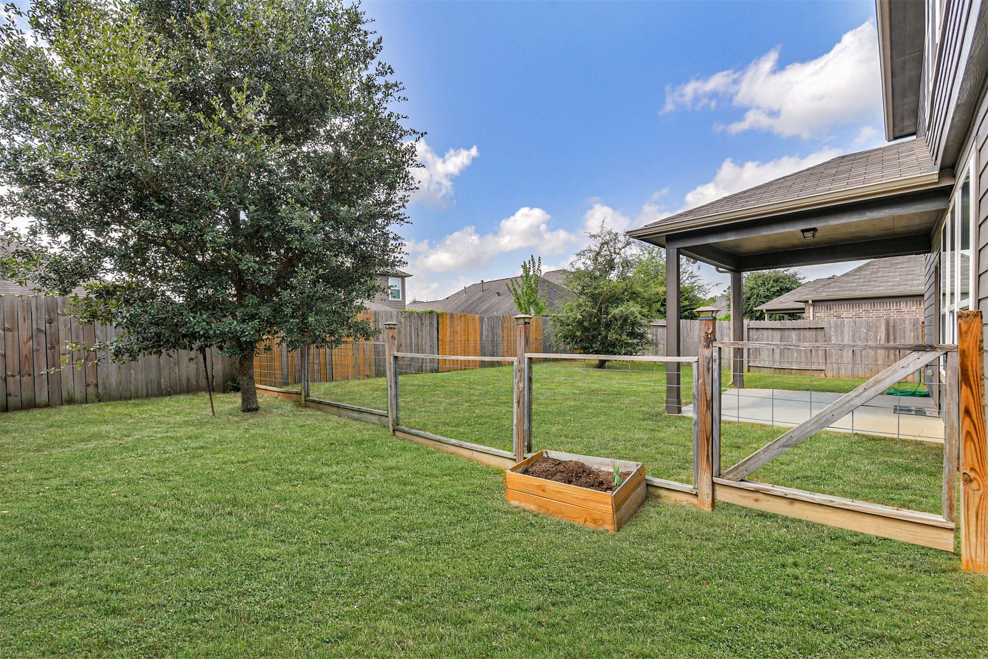 2824 Beech River Court, Conroe, TX 77301 2824 Beech River Court, Conroe, TX 77301