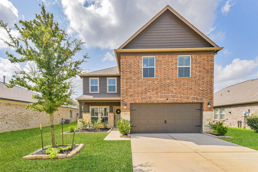 Property photo for 2824 Beech River Court, Conroe, TX