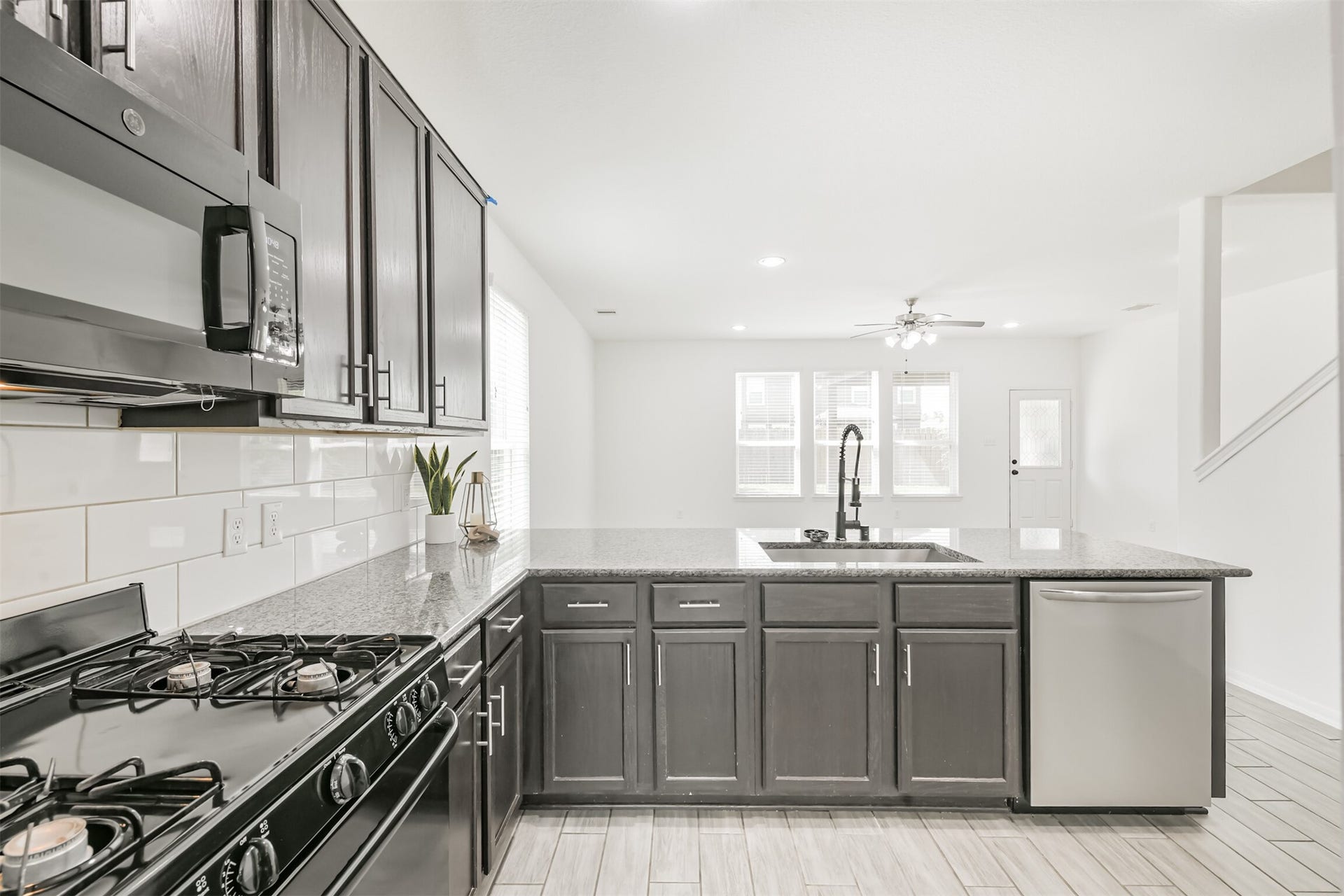 2824 Beech River Court, Conroe, TX 77301 2824 Beech River Court, Conroe, TX 77301