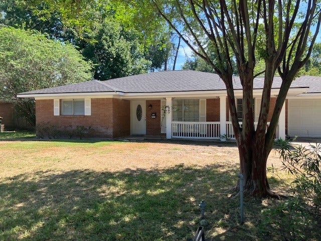 Property photo for 407 Wilson Road, Conroe, TX