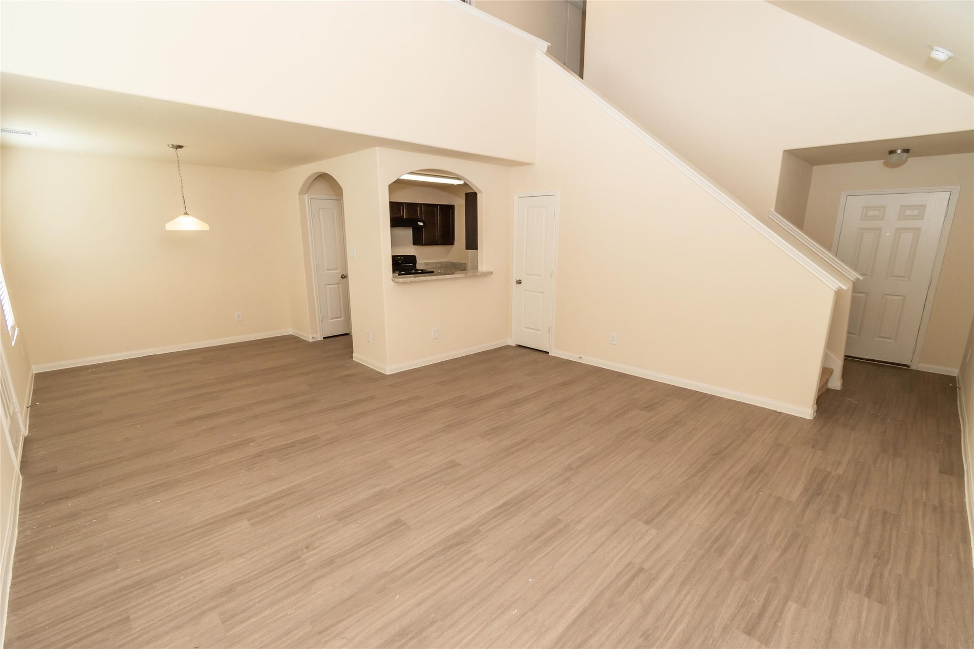 3947 Richey Silver Road, Houston, TX 77014 Photos may be representative of the floor plan and not the exact home. Finishes, layout, and features of the actual property for lease may vary.