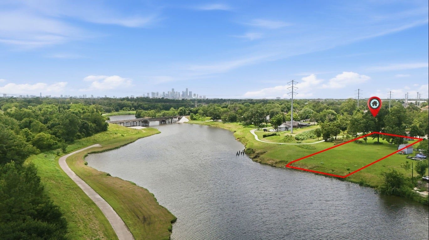 7912 Brays Street, Houston, TX 77012 7912 Brays Street, Houston, TX 77012