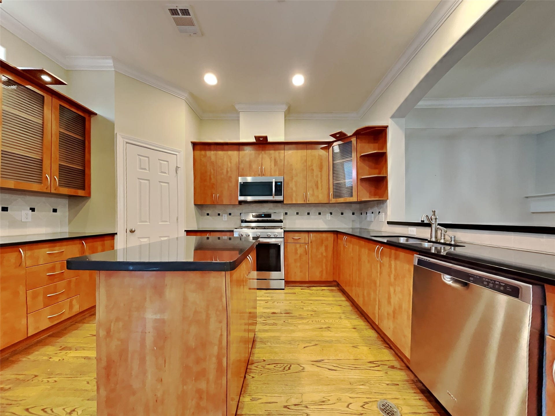 1812 Rosalie Street, Houston, TX 77004 1812 Rosalie Street, Houston, TX 77004