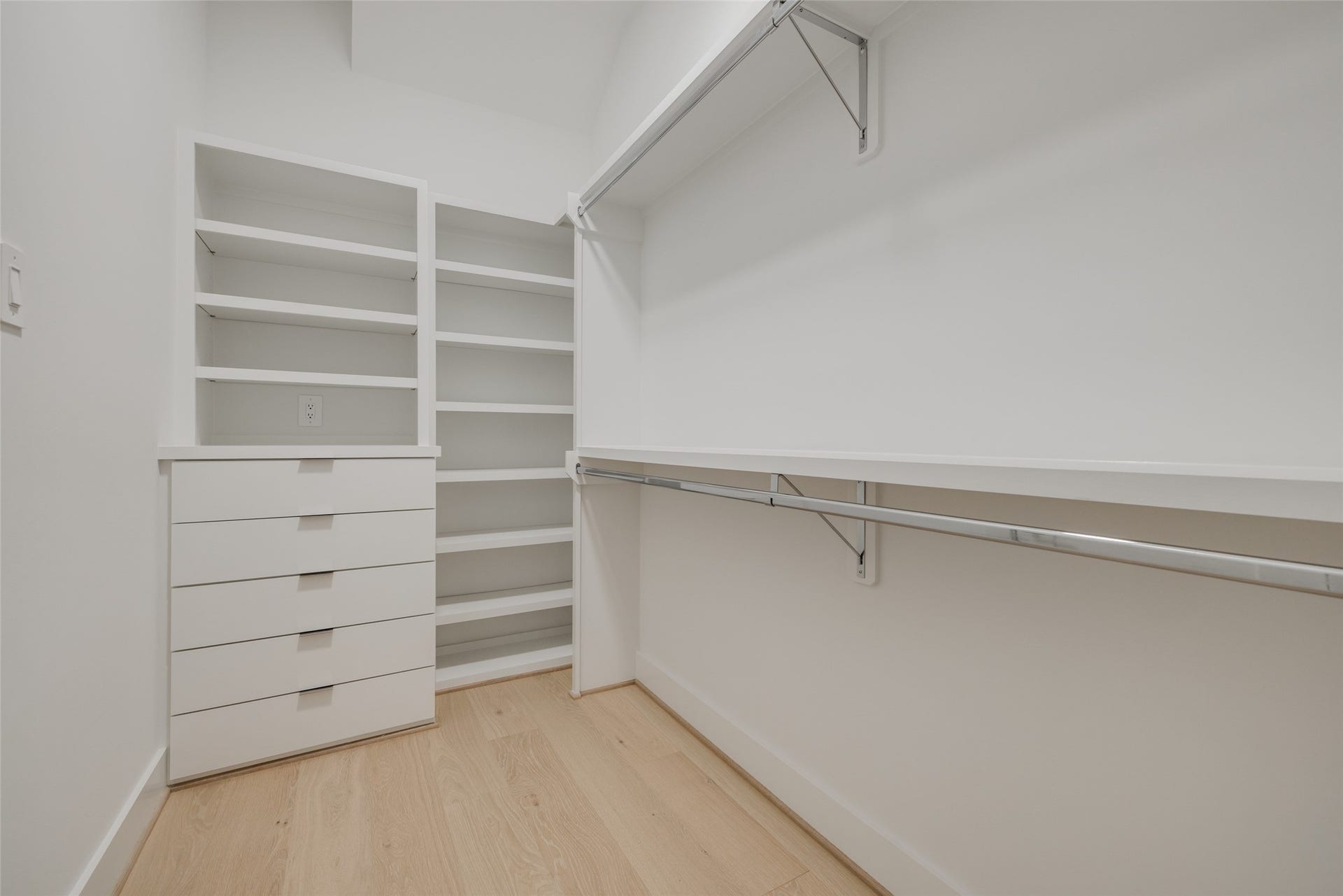 3909 DRISCOLL Street, Houston, TX 77098