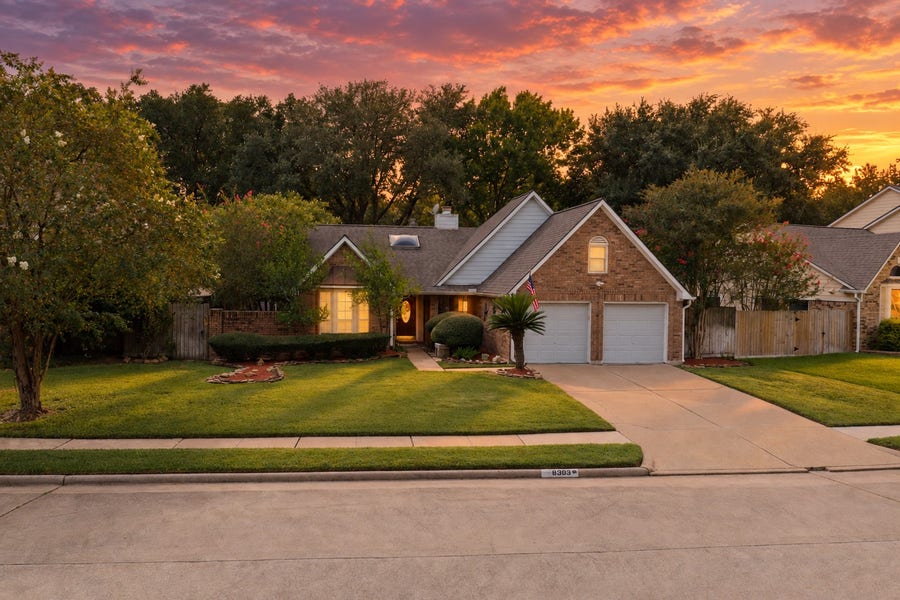 Property photo for 8303 Plum Lake Drive, Houston, TX