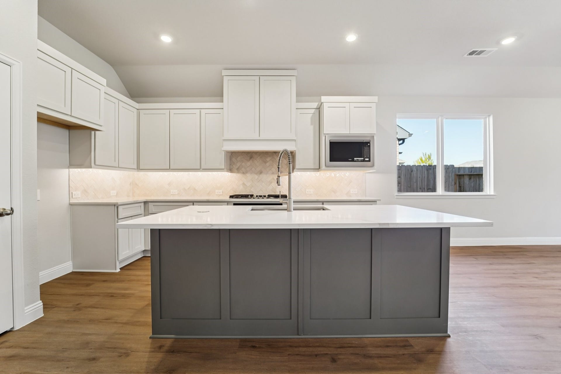 13045 Brookwood Bend Lane, Conroe, TX 77302 13045 Brookwood Bend Lane, Conroe, TX 77302