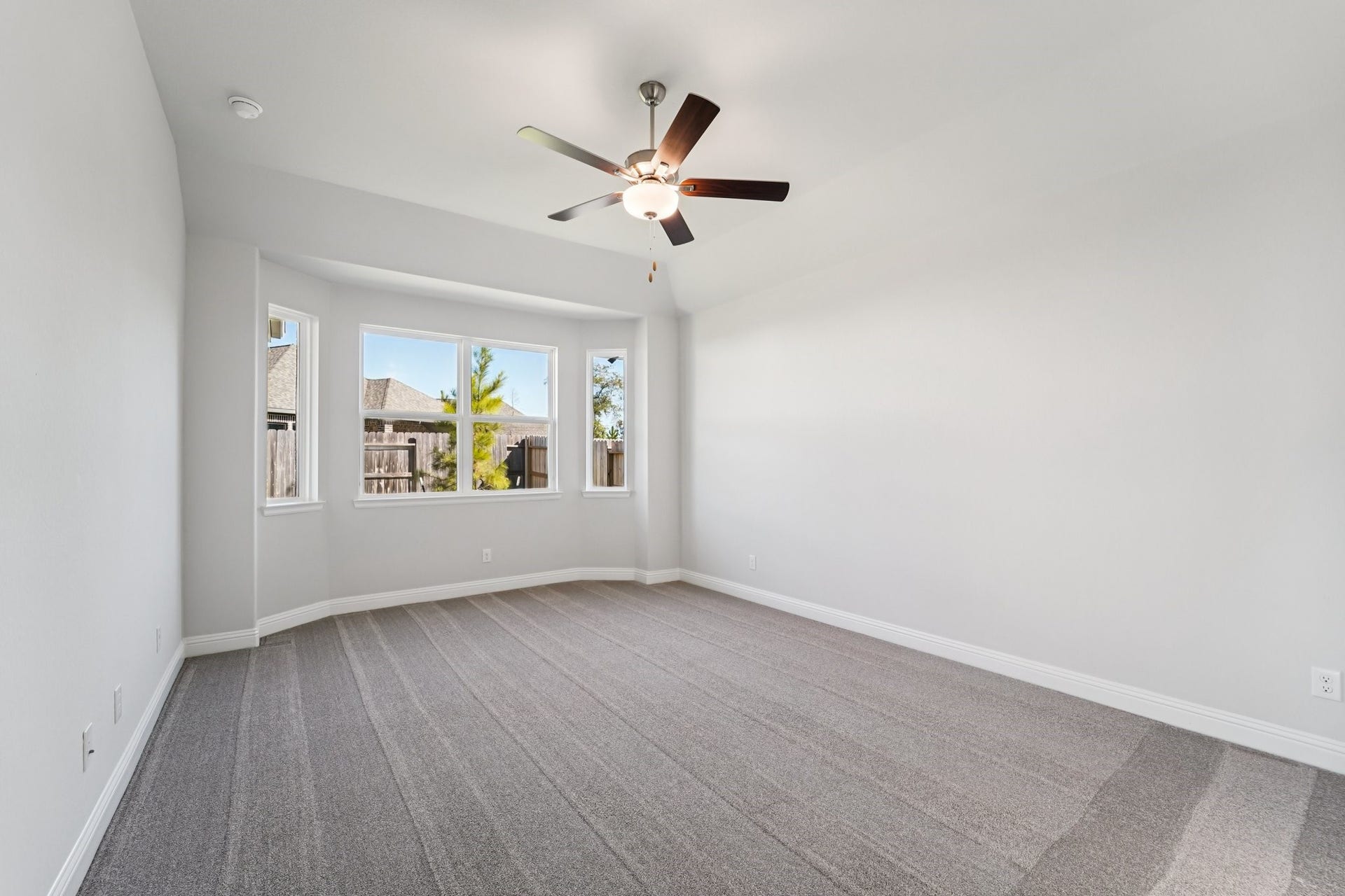 13045 Brookwood Bend Lane, Conroe, TX 77302 13045 Brookwood Bend Lane, Conroe, TX 77302