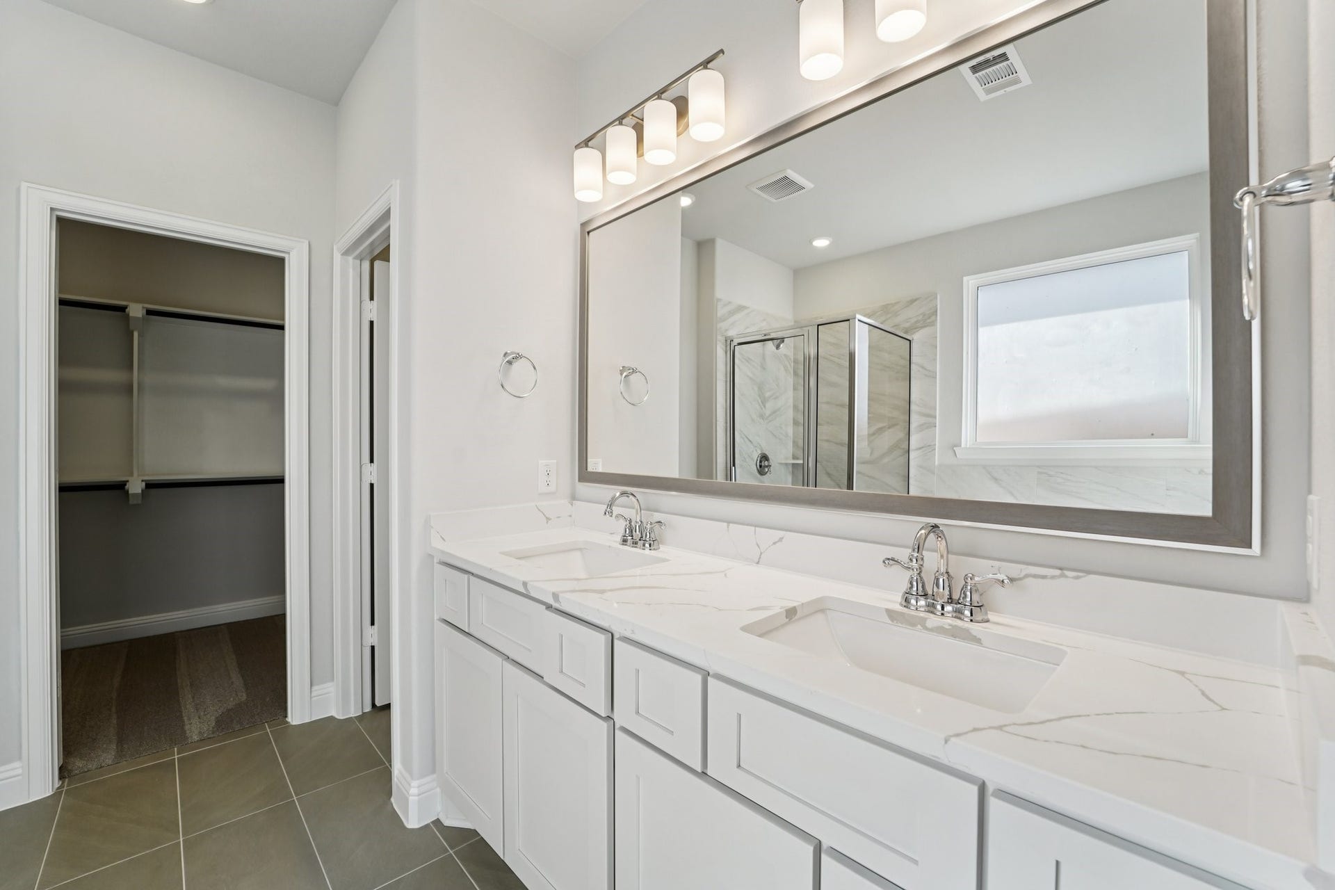 13045 Brookwood Bend Lane, Conroe, TX 77302 13045 Brookwood Bend Lane, Conroe, TX 77302