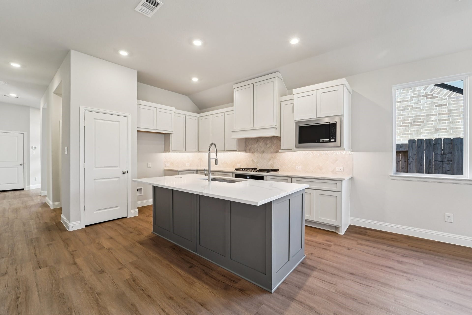 13045 Brookwood Bend Lane, Conroe, TX 77302 13045 Brookwood Bend Lane, Conroe, TX 77302