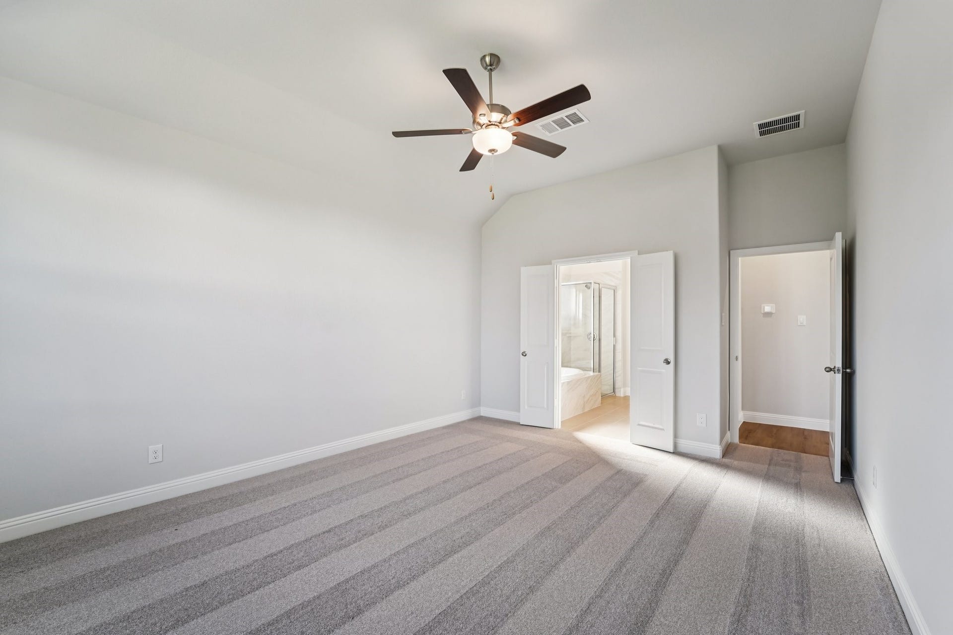 13045 Brookwood Bend Lane, Conroe, TX 77302 13045 Brookwood Bend Lane, Conroe, TX 77302