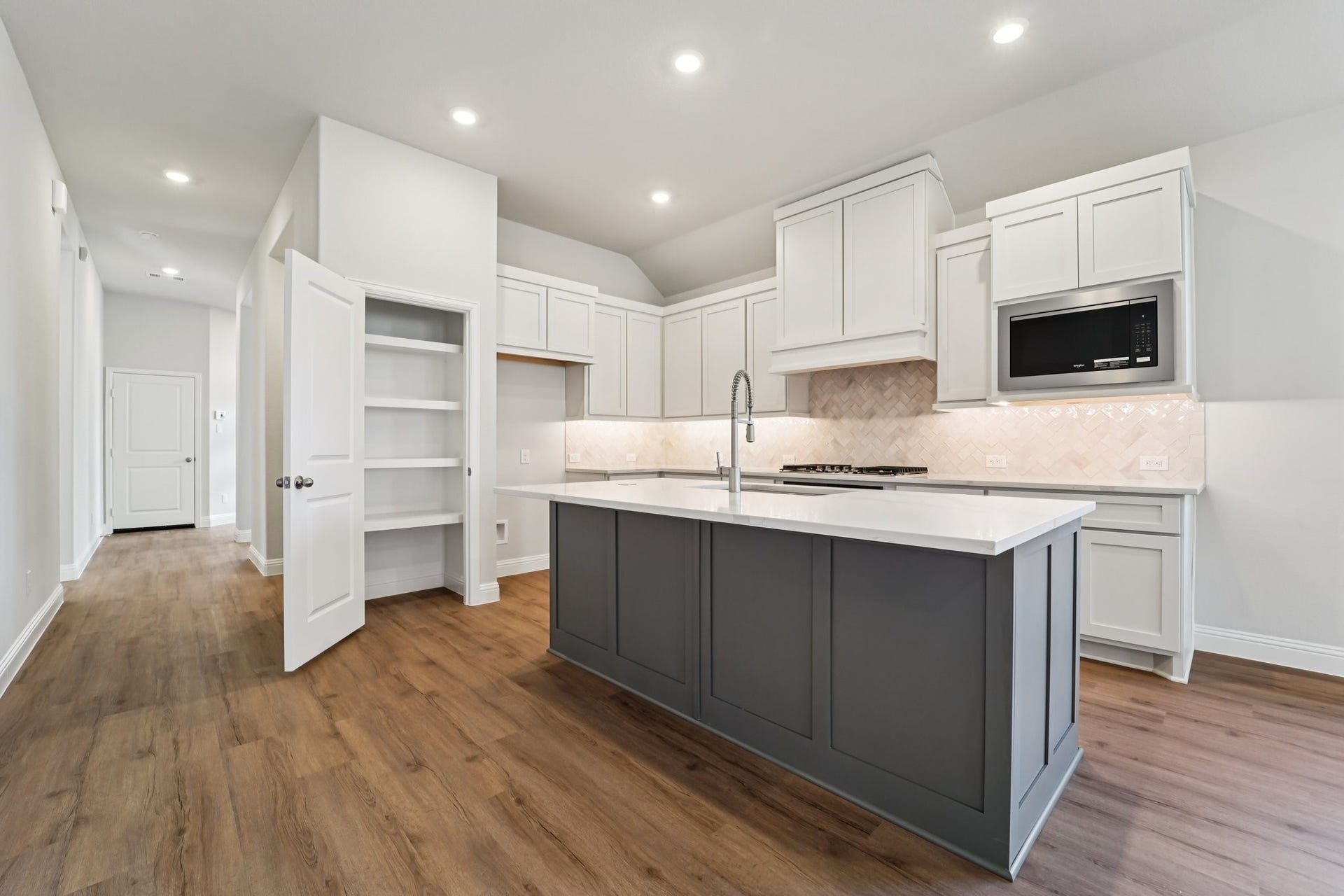 13045 Brookwood Bend Lane, Conroe, TX 77302 13045 Brookwood Bend Lane, Conroe, TX 77302