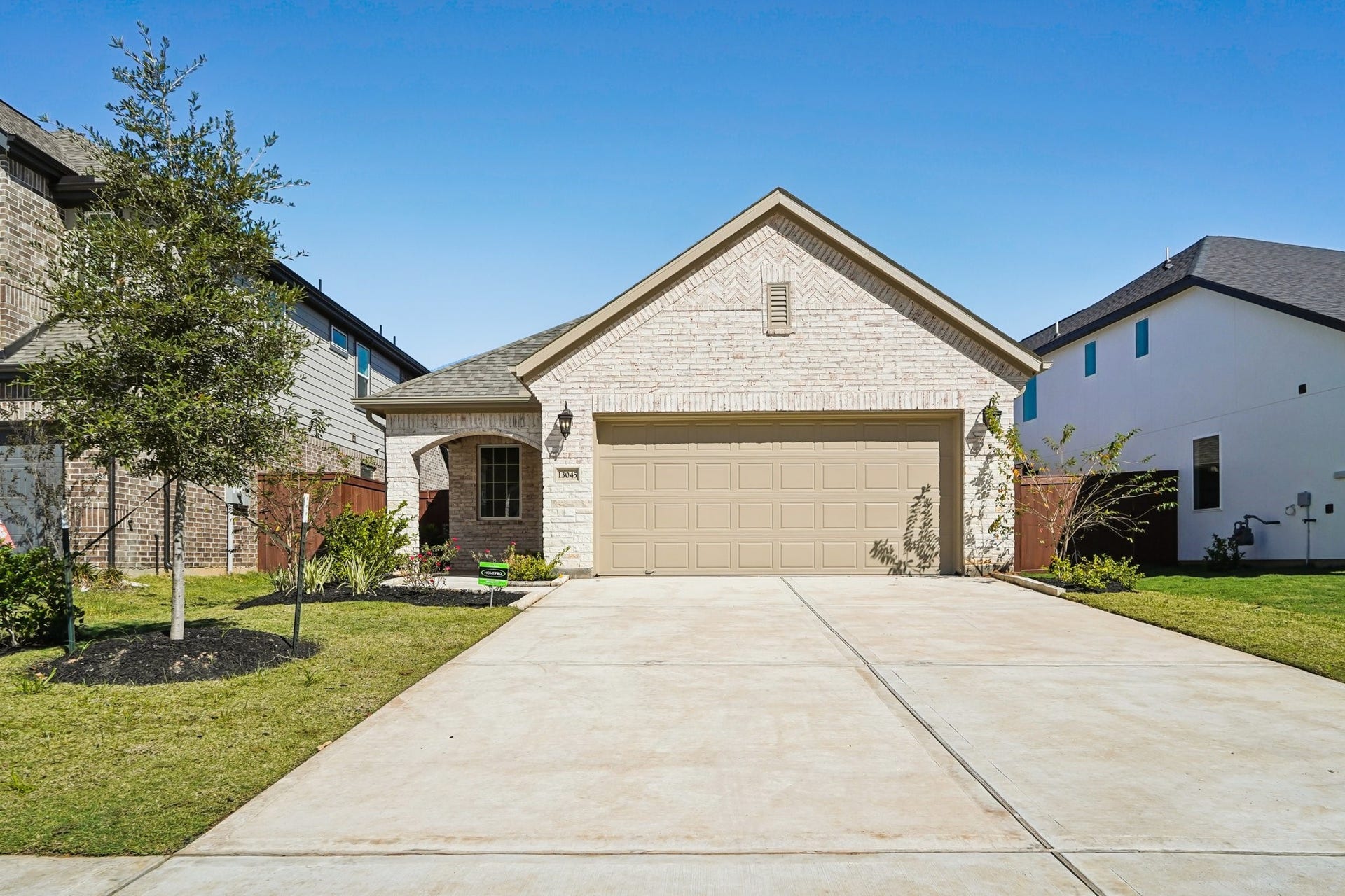 13045 Brookwood Bend Lane, Conroe, TX 77302 13045 Brookwood Bend Lane, Conroe, TX 77302