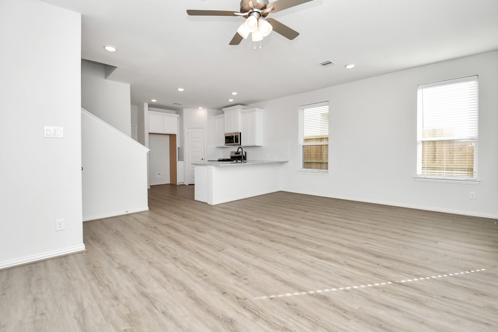 1534 Revolution Way, Missouri City, TX 77459