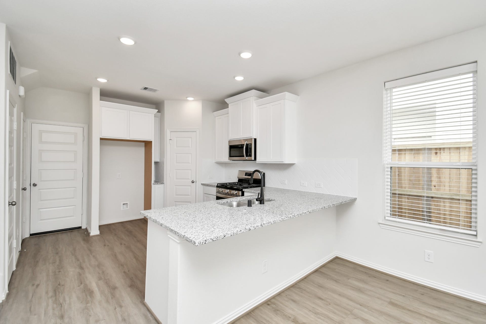 1534 Revolution Way, Missouri City, TX 77459