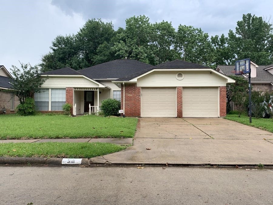 Property photo for 3111 Lazy Brook Drive, Sugar Land, TX