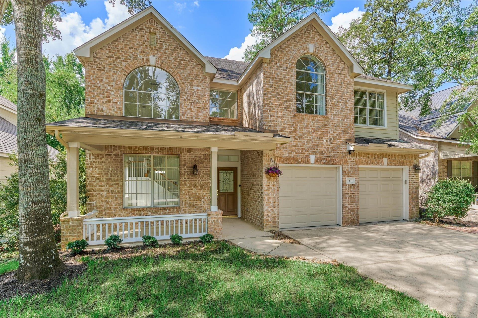 11 Vinca Trail, The Woodlands, TX 77382 The home was built by Lifeforms and features 4 bedrooms, 2.5 baths and a sparkling Pool & spa and all on a green belt lot!