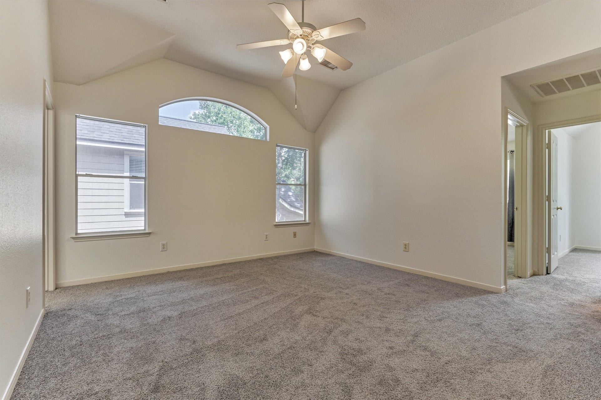 11 Vinca Trail, The Woodlands, TX 77382 The spacious gameroom on the second floor. All new carpet and the whole home was just repainted.