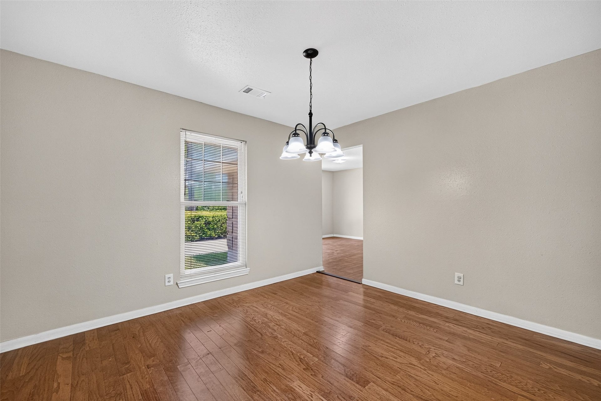 12915 33rd 1/2 Street, Santa Fe, TX 77510 12915 33rd 1/2 Street, Santa Fe, TX 77510