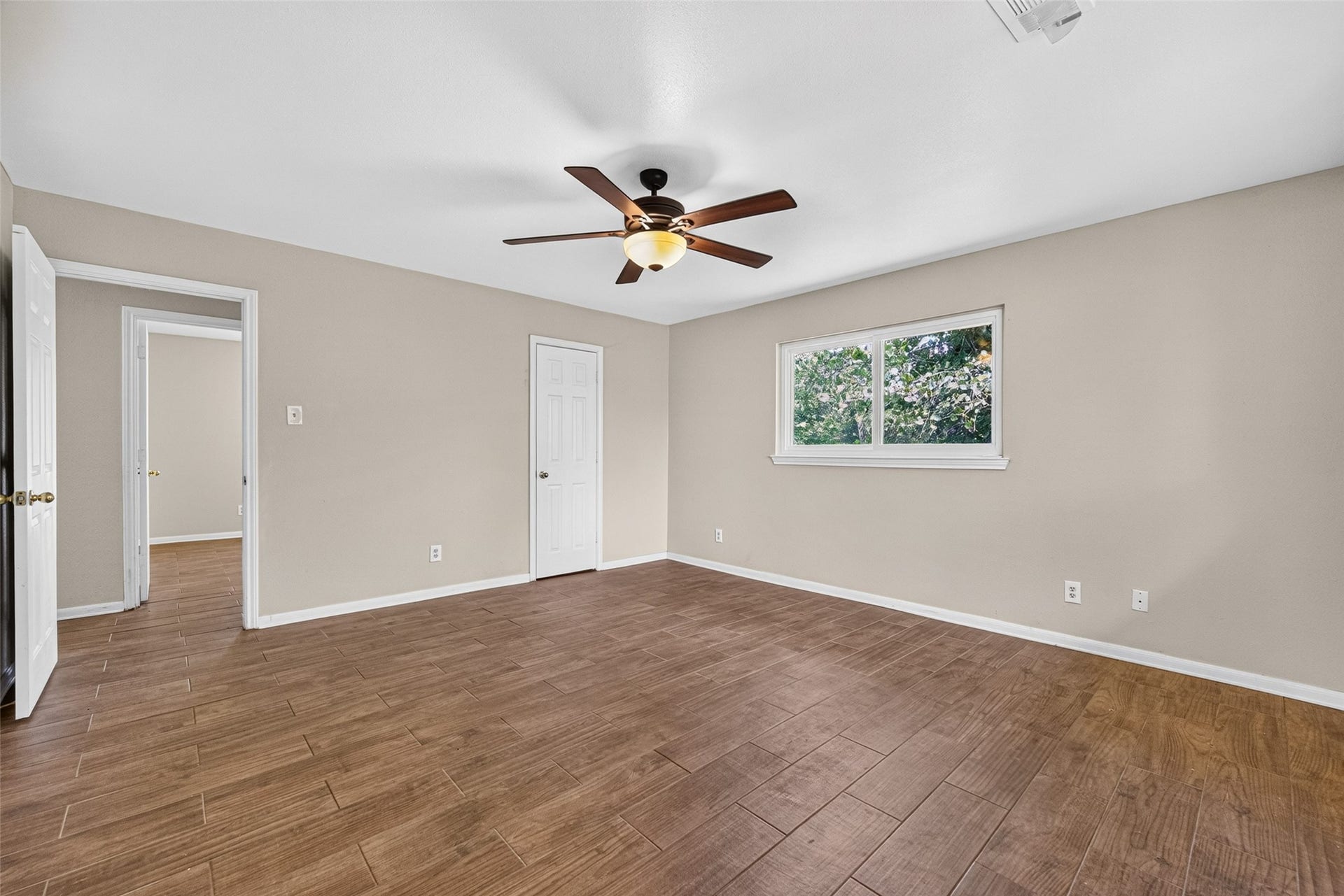 12915 33rd 1/2 Street, Santa Fe, TX 77510 12915 33rd 1/2 Street, Santa Fe, TX 77510